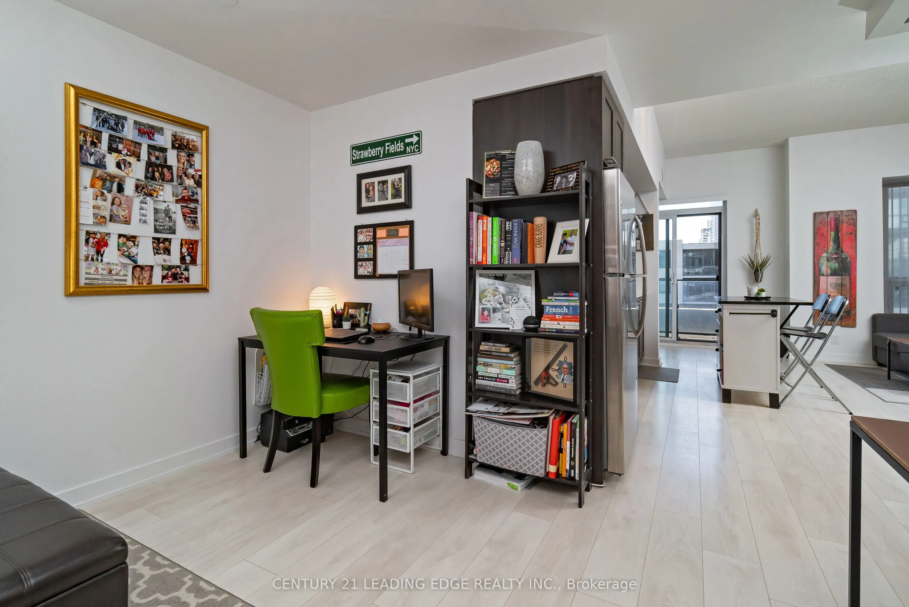 2212 LAKESHORE Boulevard W, #811