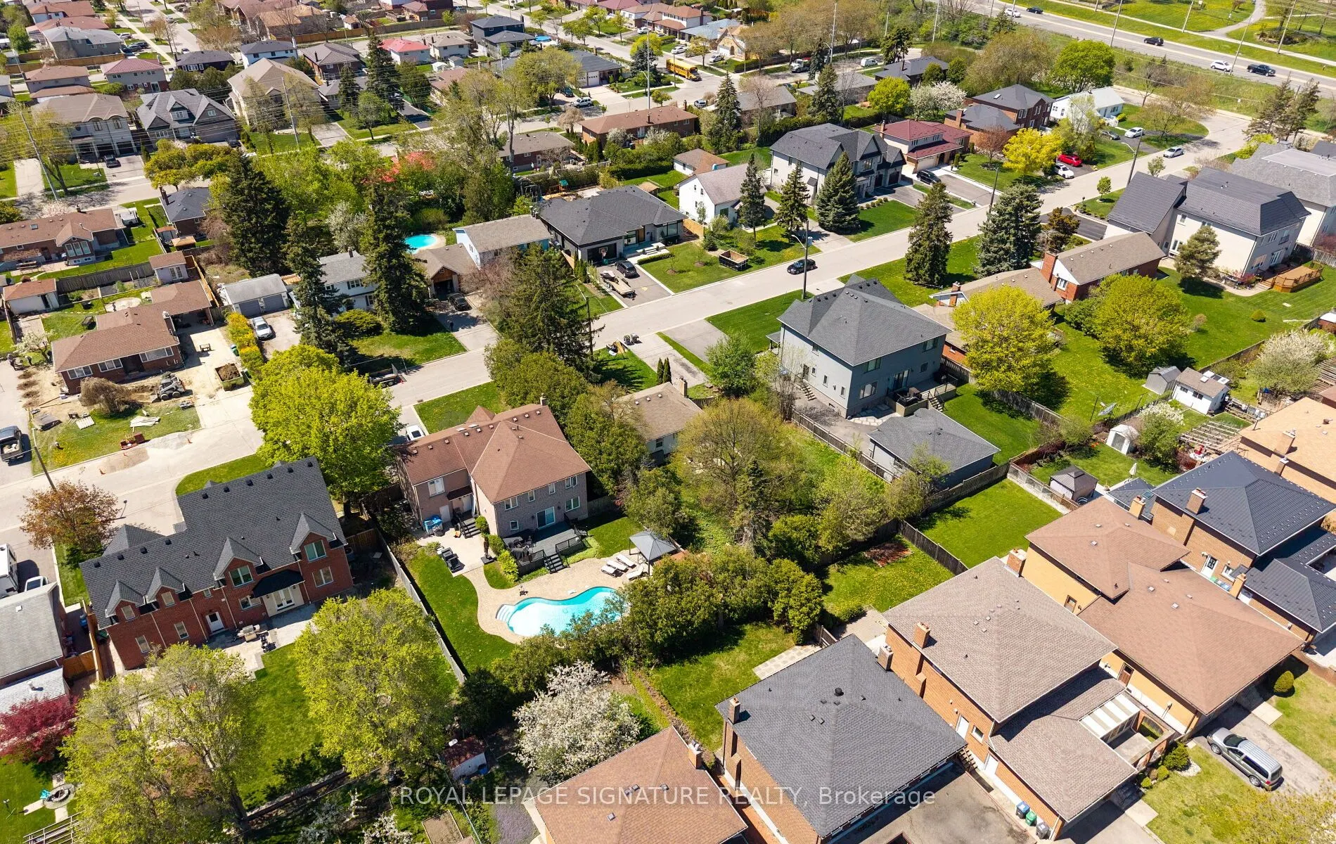 2561 Whaley Drive