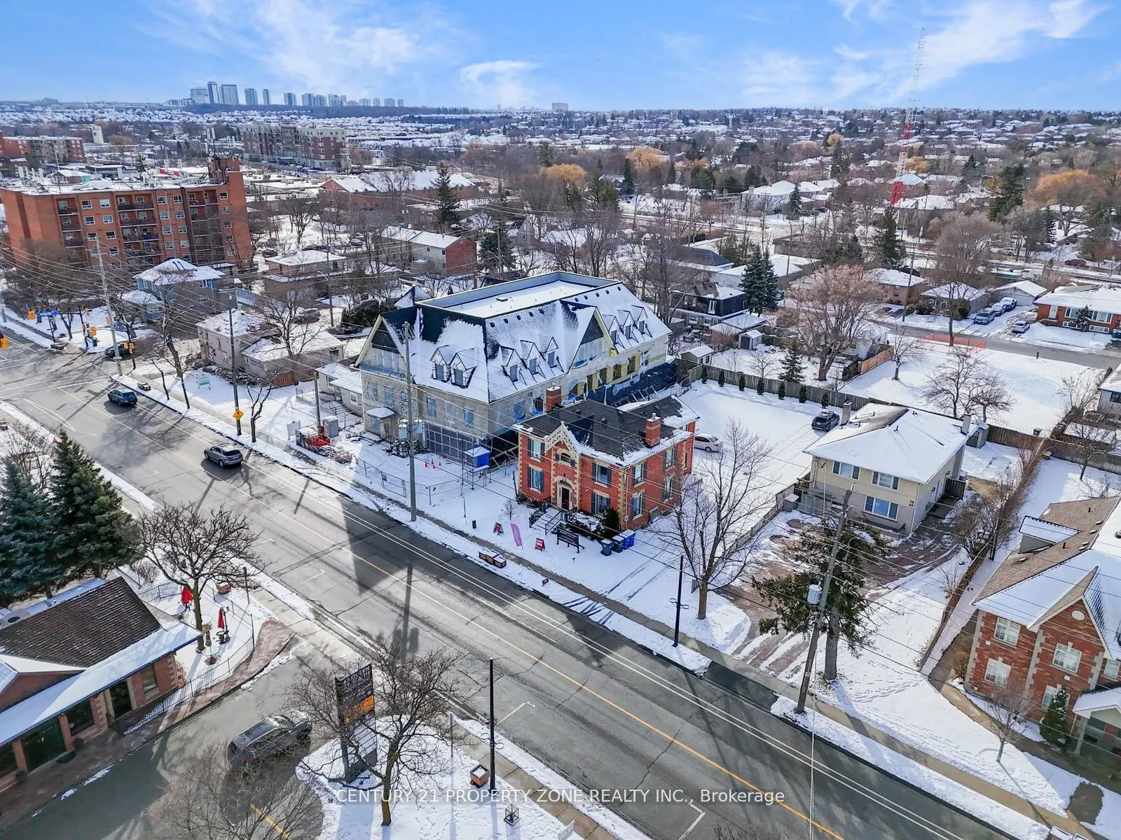 62 Queen Street S