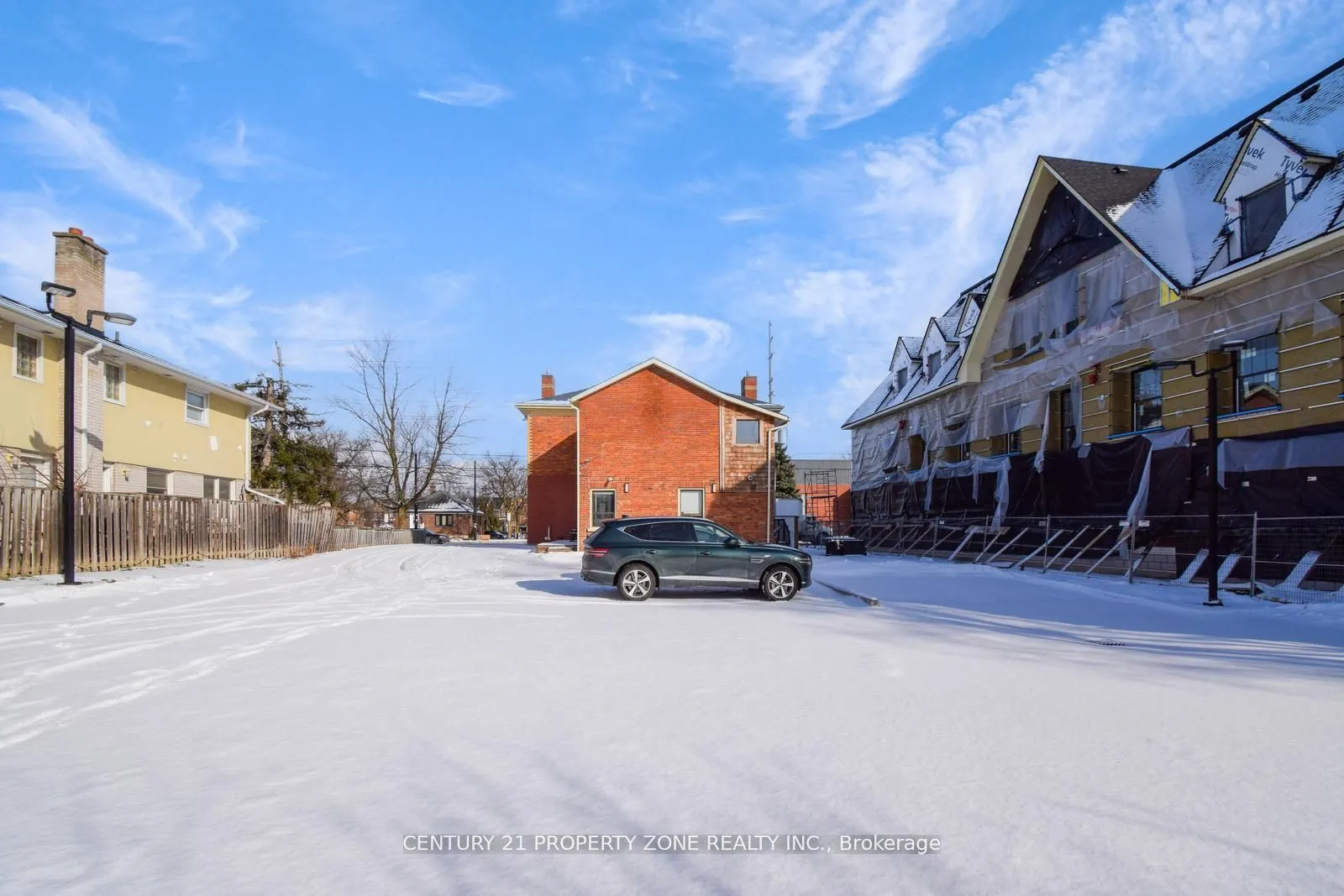 62 Queen Street S