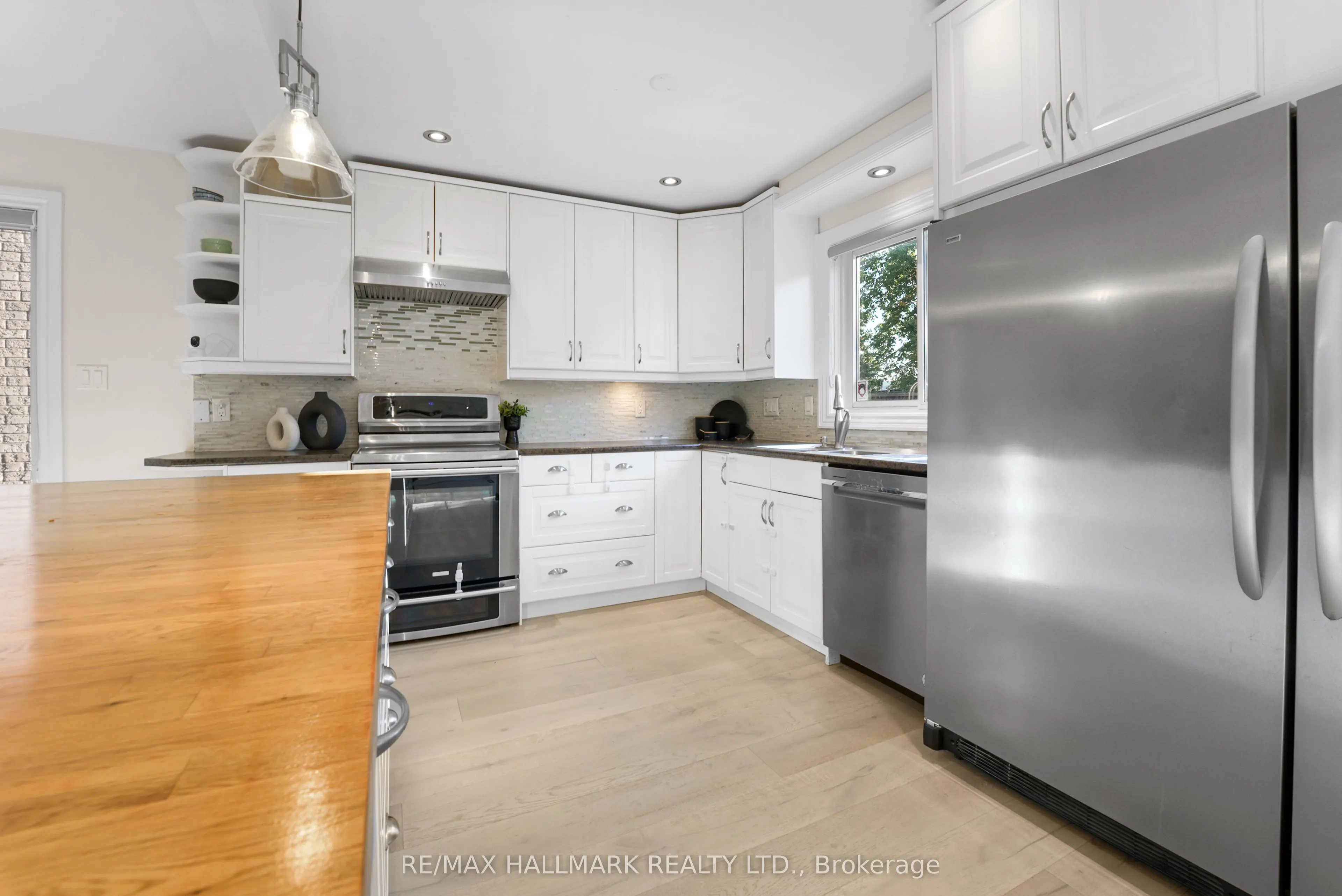 3401 Aubrey Road
