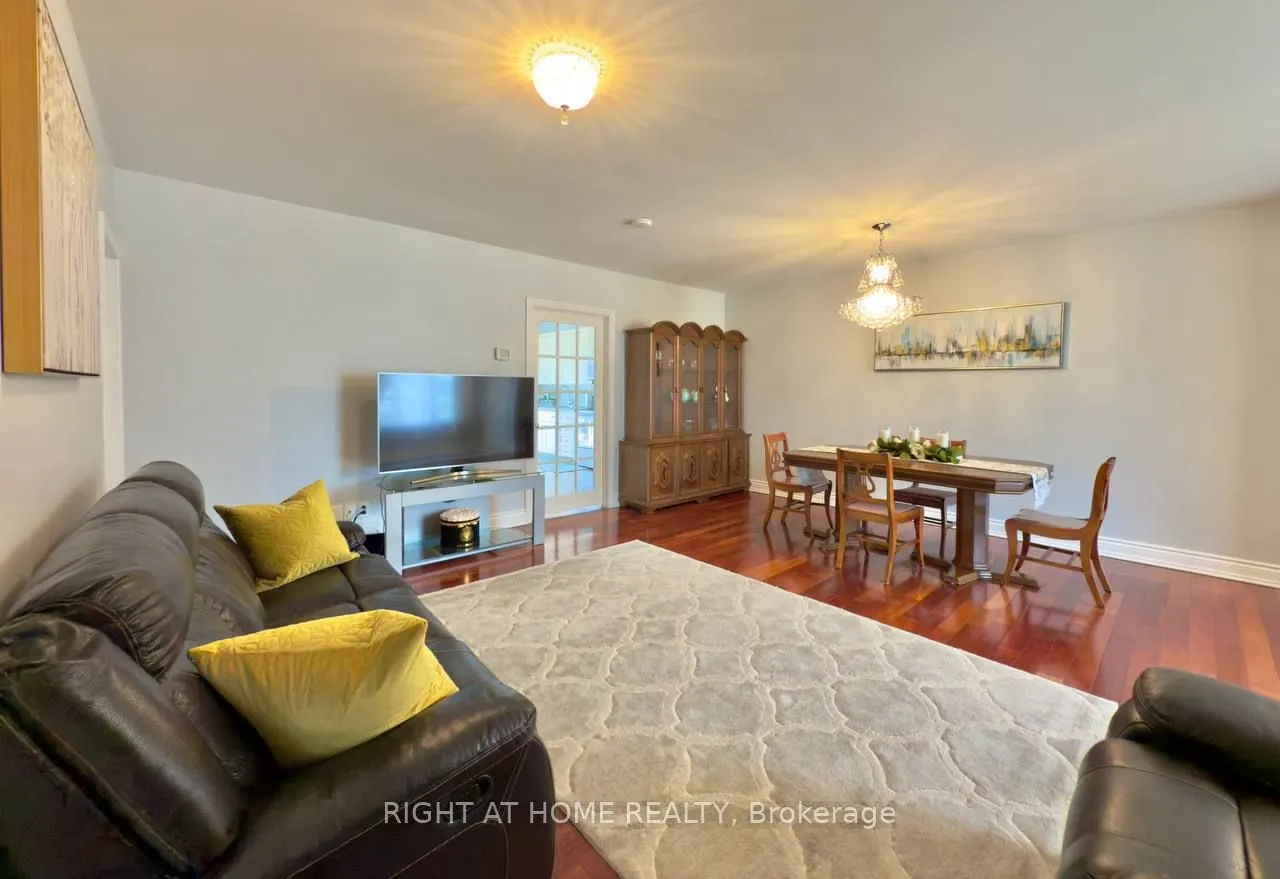 25 Burlingame Road