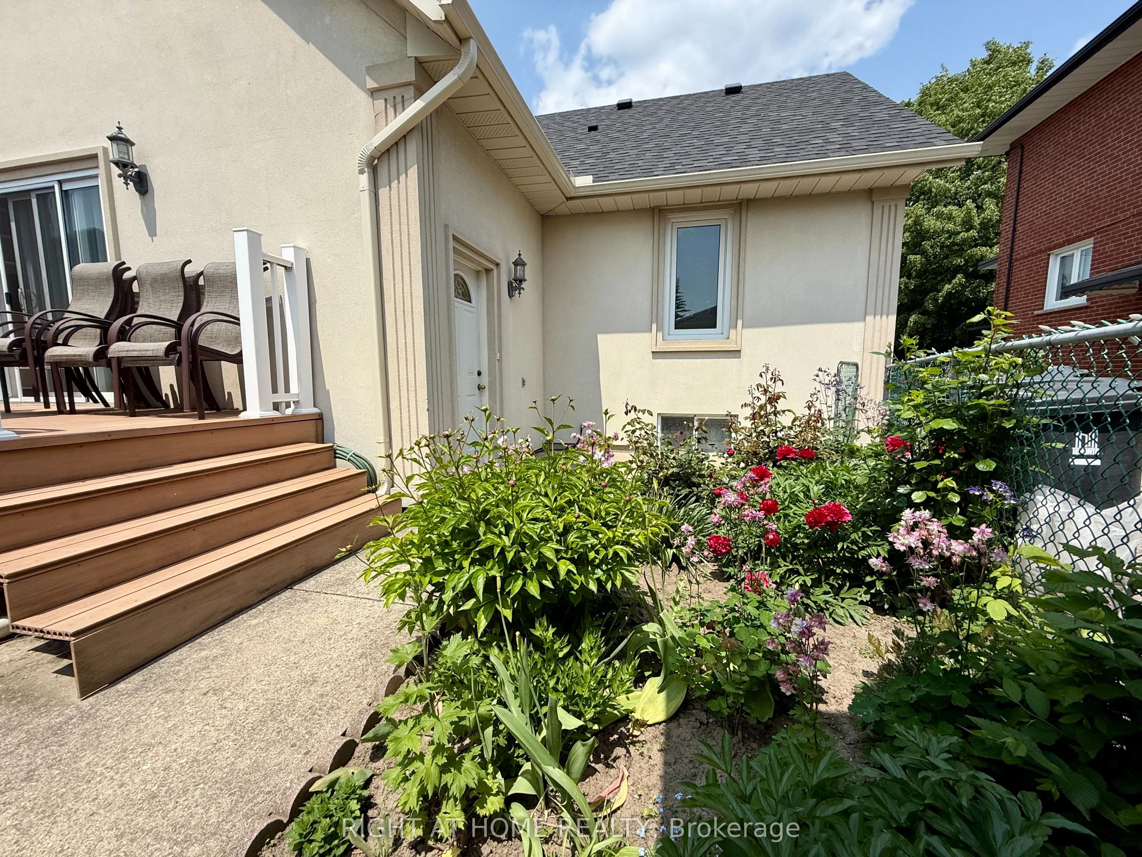 25 Burlingame Road