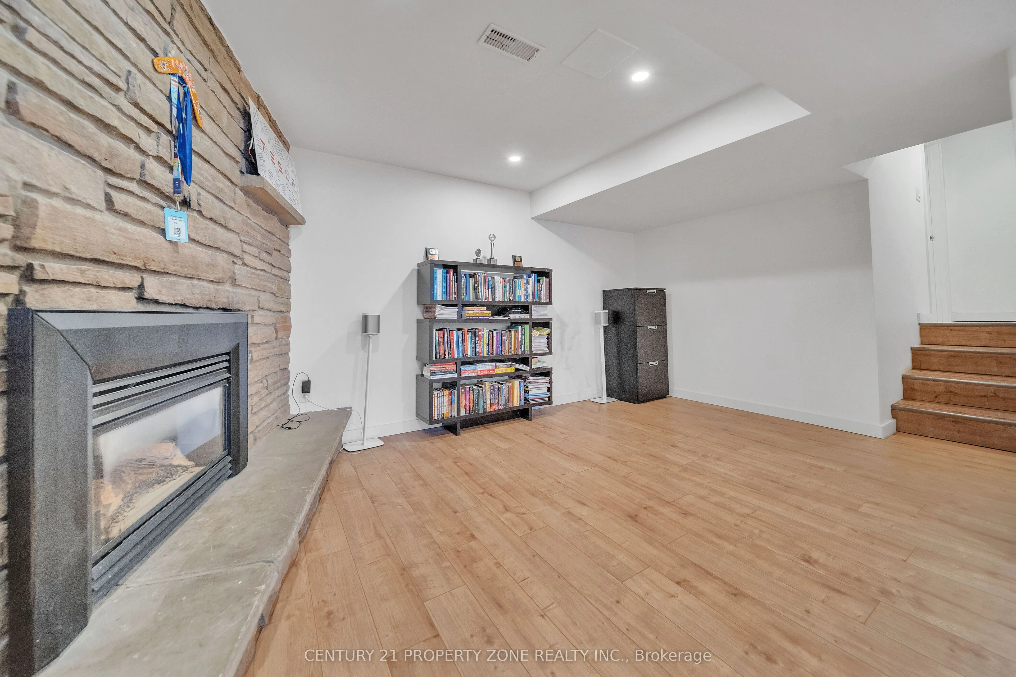 122 Vista Boulevard