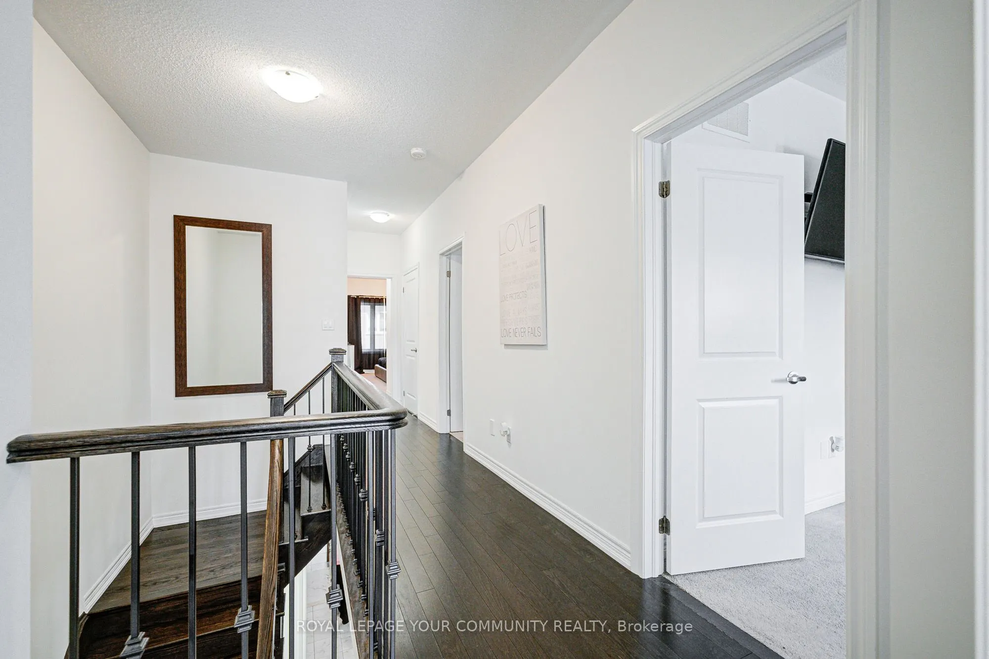 16 Angelfish Road