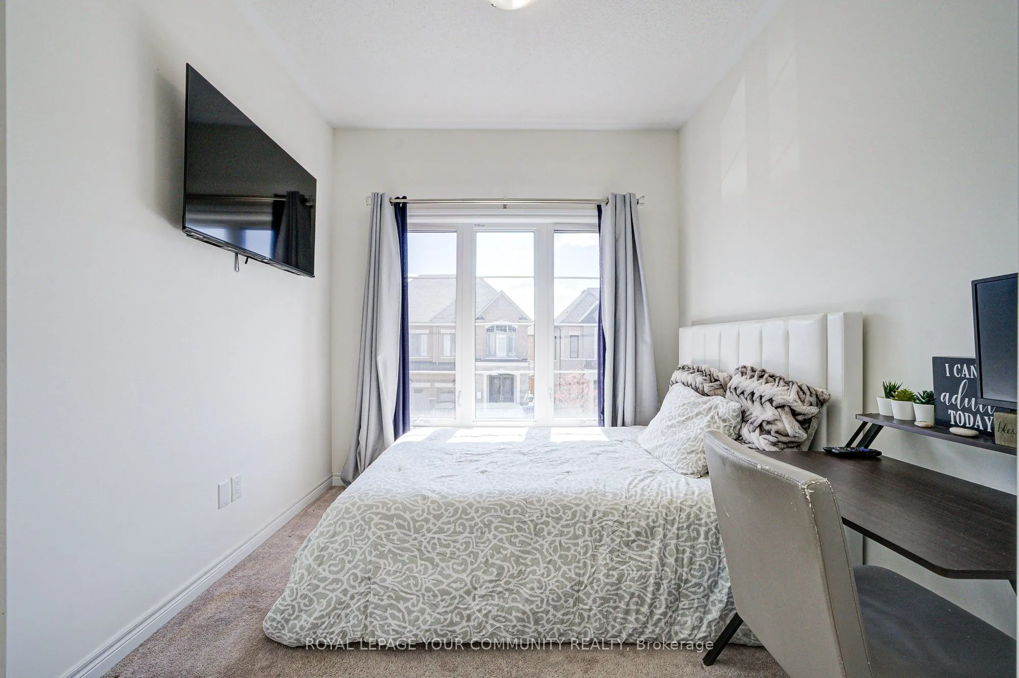 16 Angelfish Road