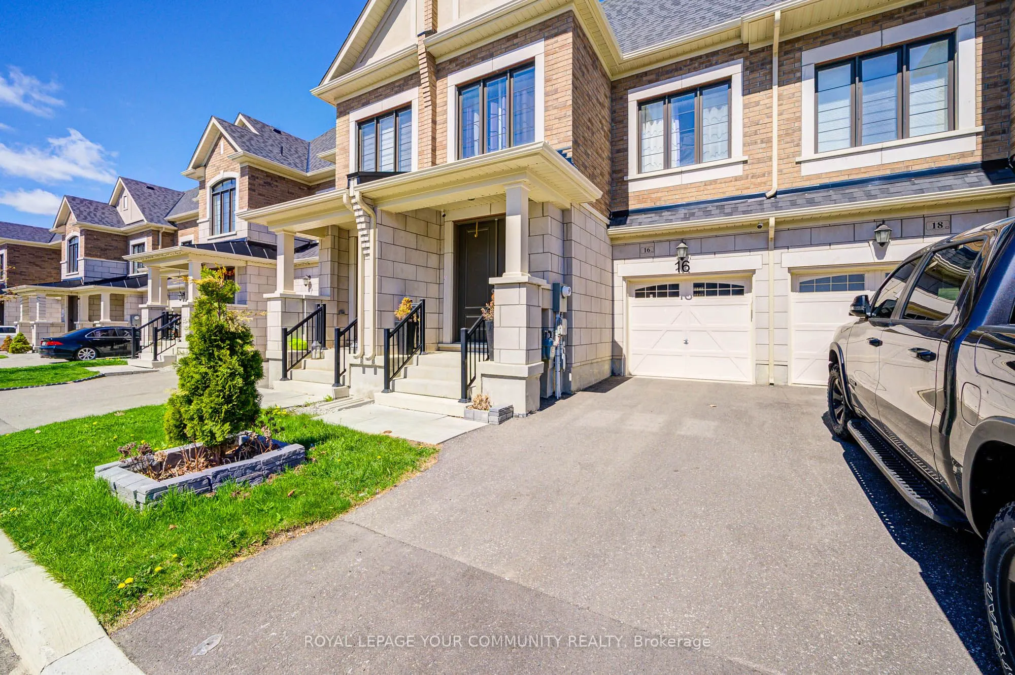 16 Angelfish Road
