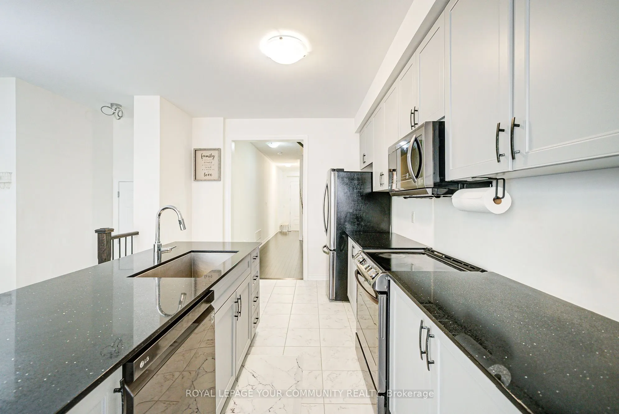 16 Angelfish Road