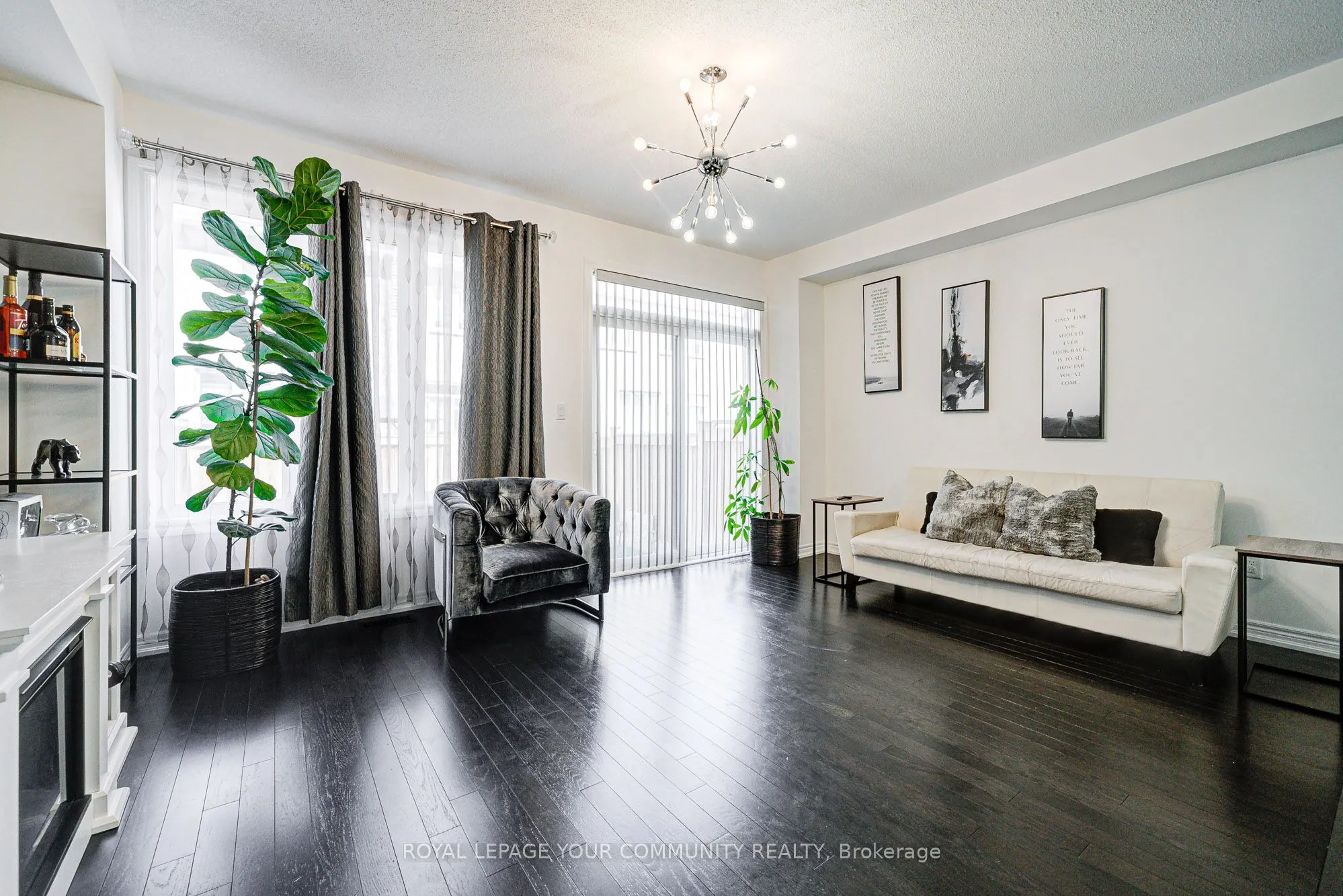 16 Angelfish Road