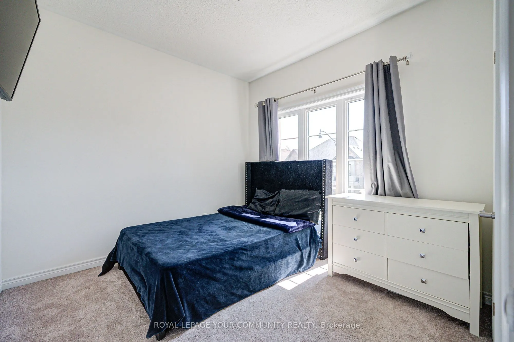 16 Angelfish Road