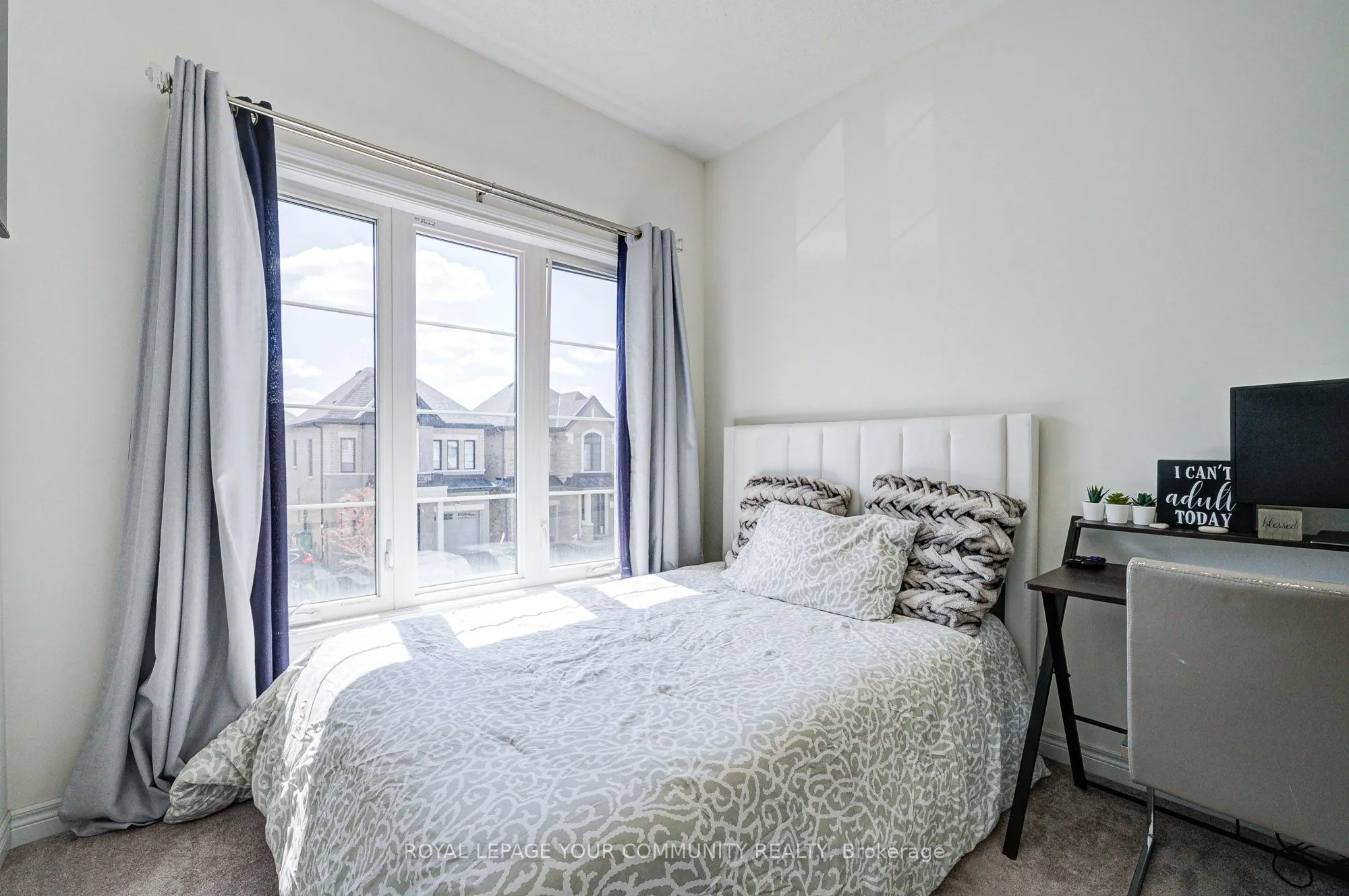 16 Angelfish Road