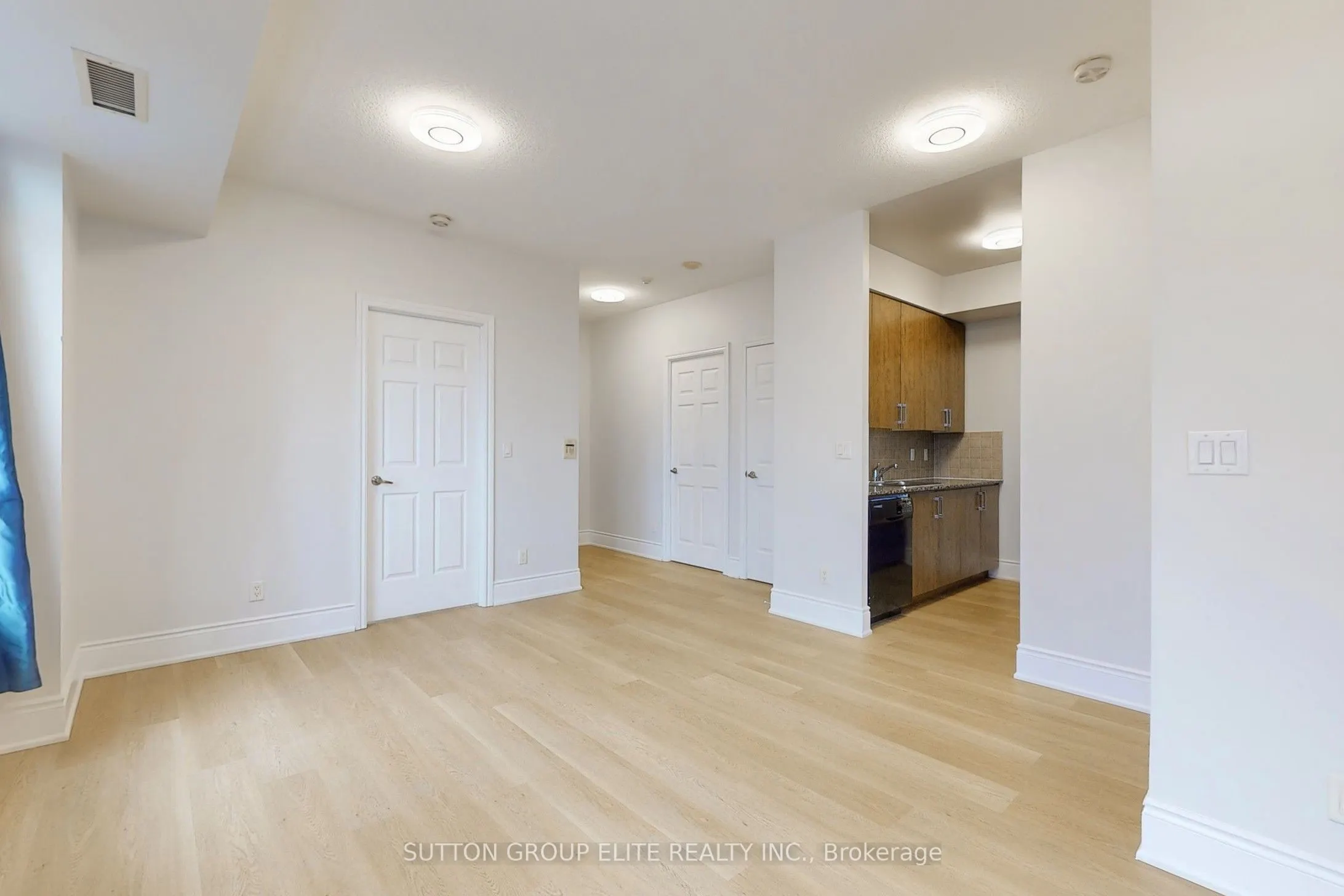 310 Burnhamthorpe Road W, #1511