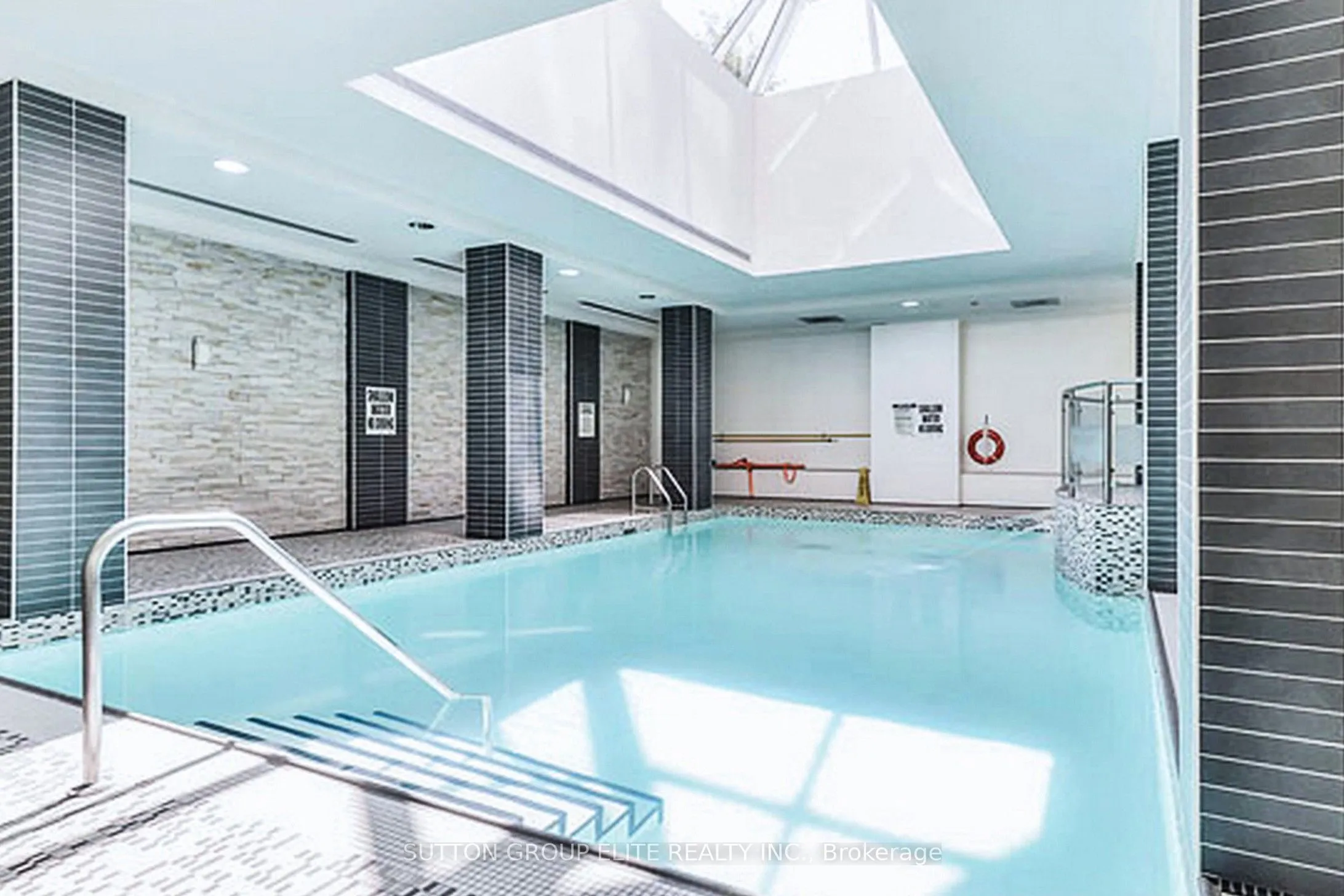 310 Burnhamthorpe Road W, #1511