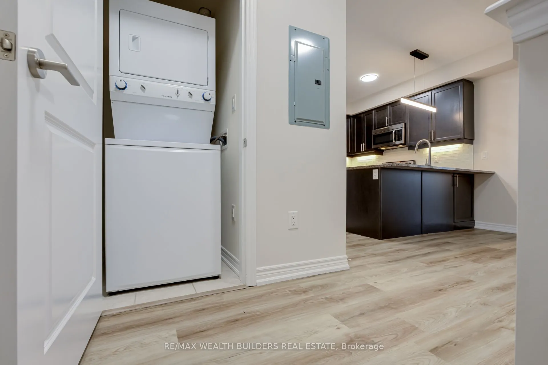 2333 Sawgrass Drive, #202