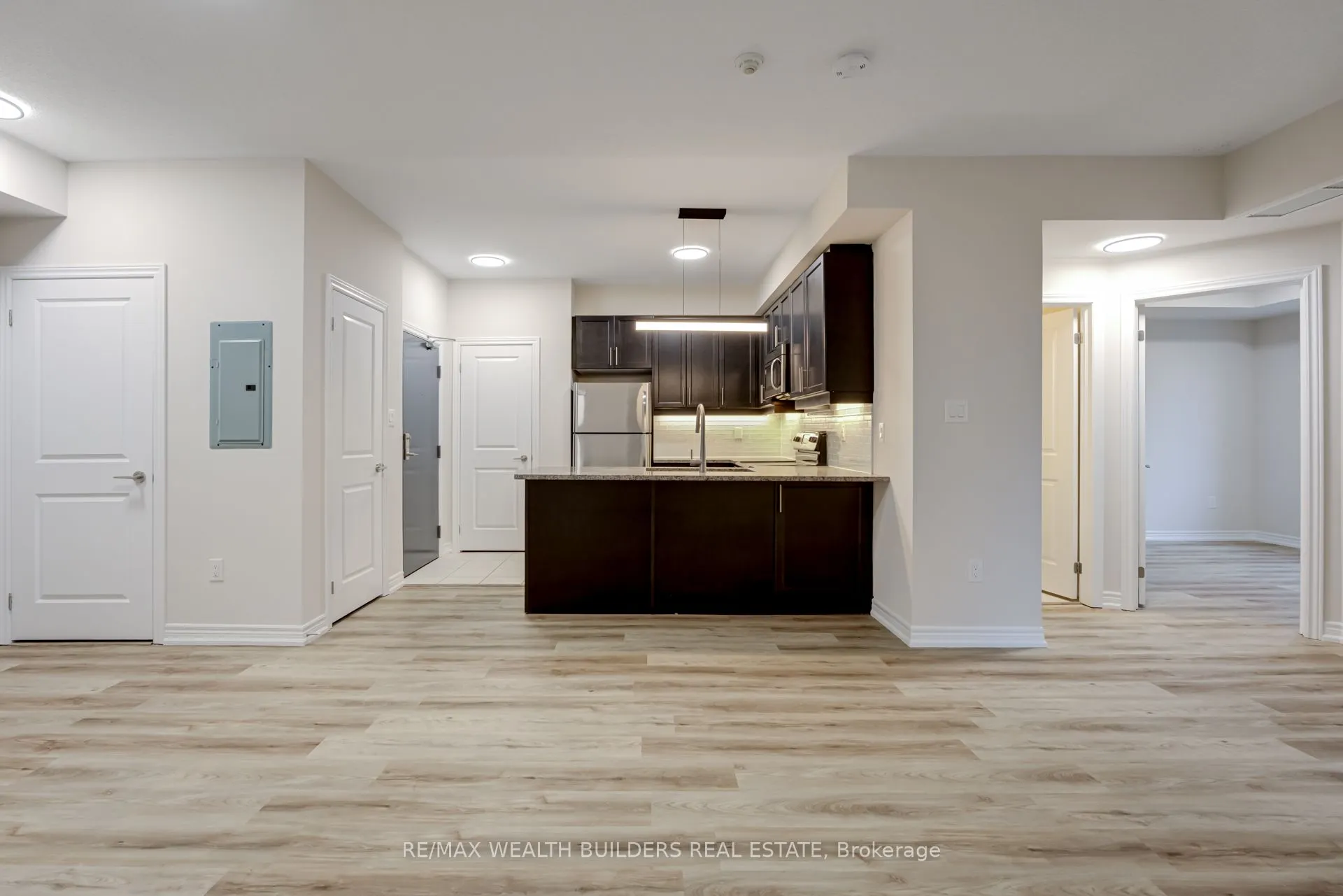 2333 Sawgrass Drive, #202