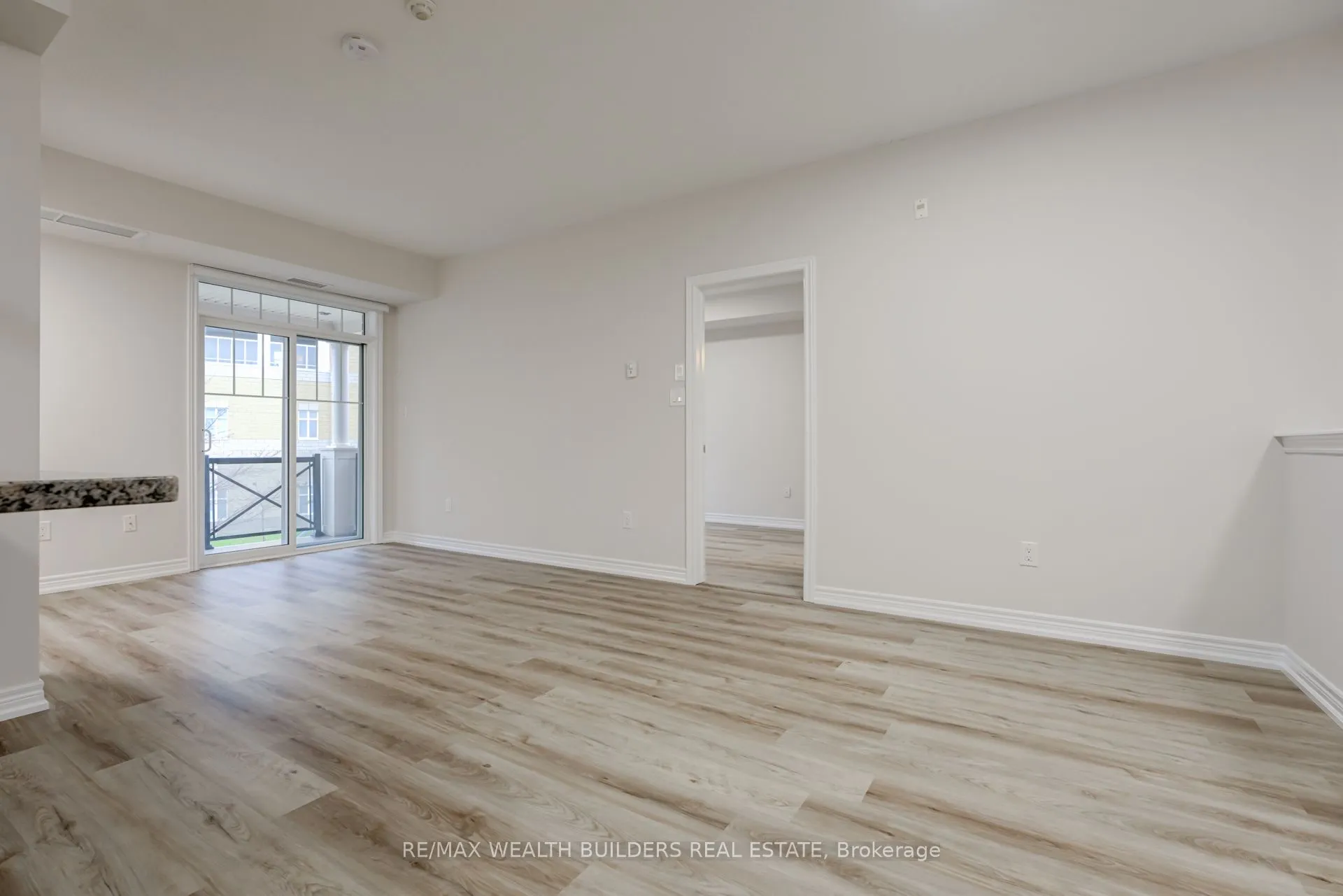 2333 Sawgrass Drive, #202