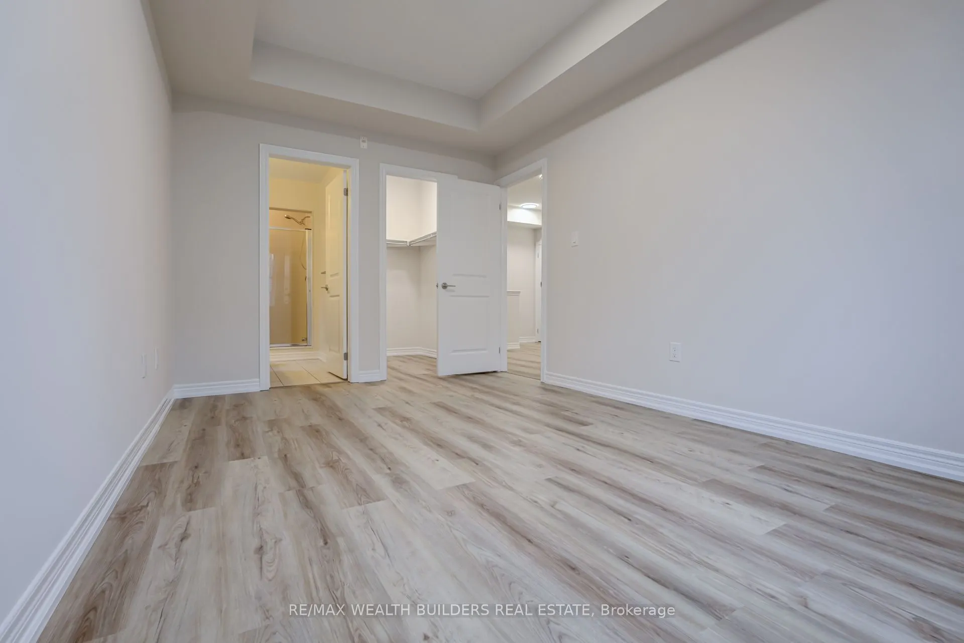 2333 Sawgrass Drive, #202