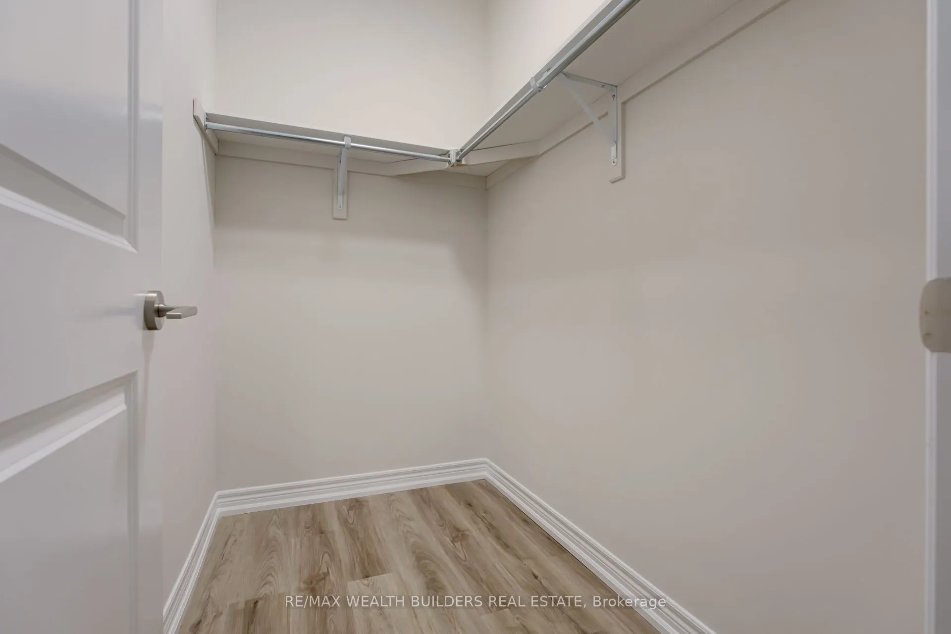 2333 Sawgrass Drive, #202