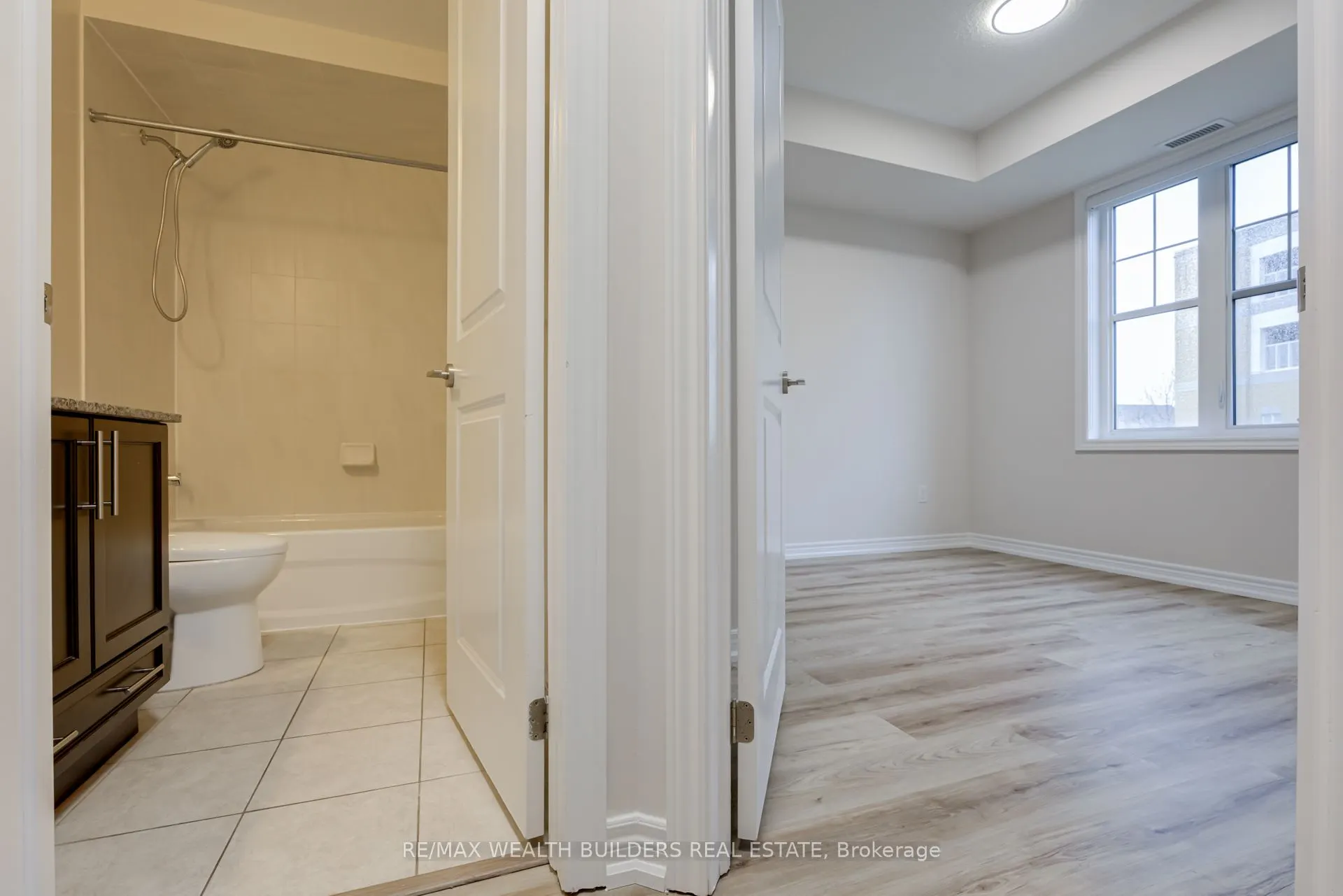 2333 Sawgrass Drive, #202