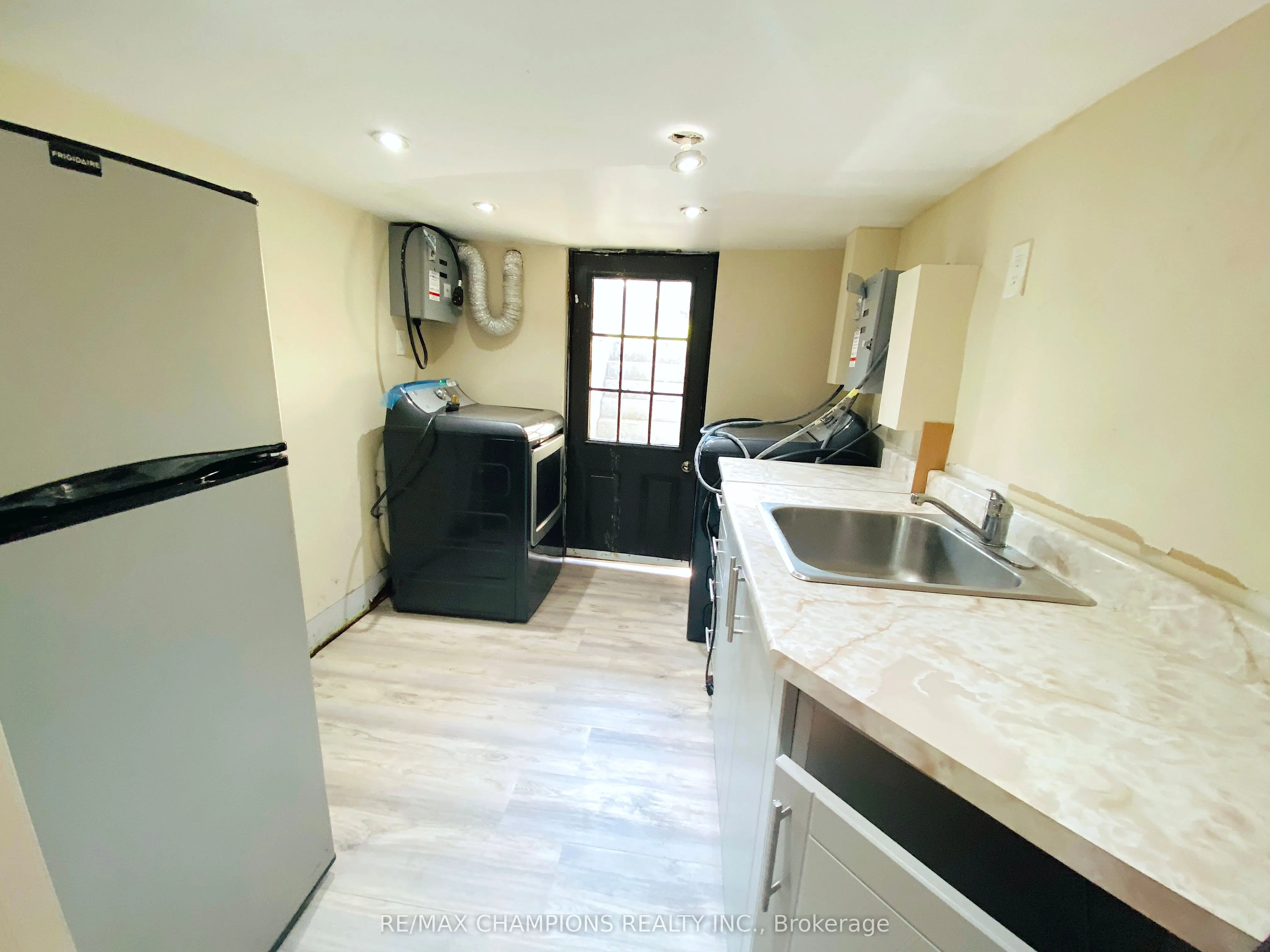 734 Willard Avenue, #Bsmt