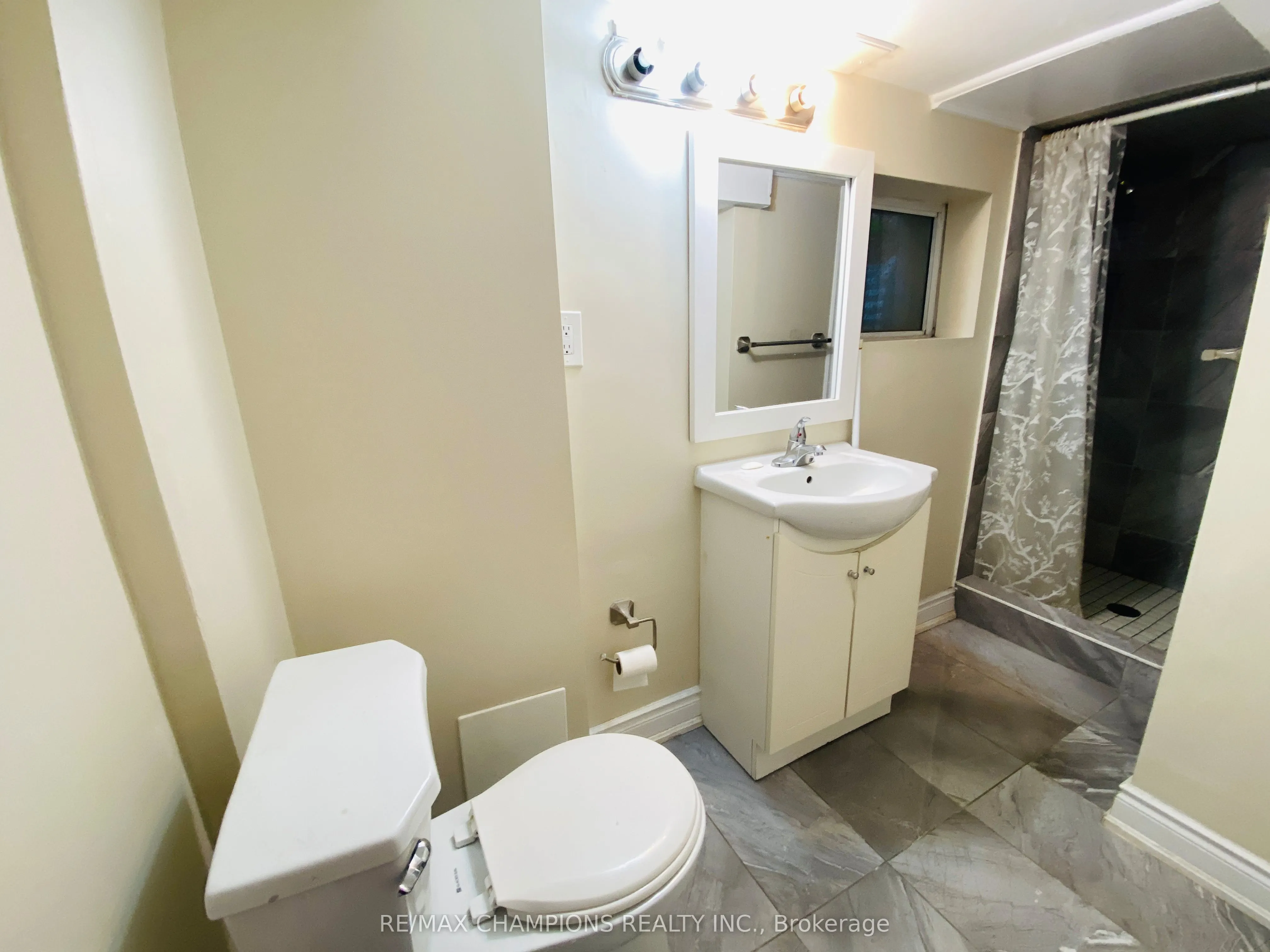 734 Willard Avenue, #Bsmt