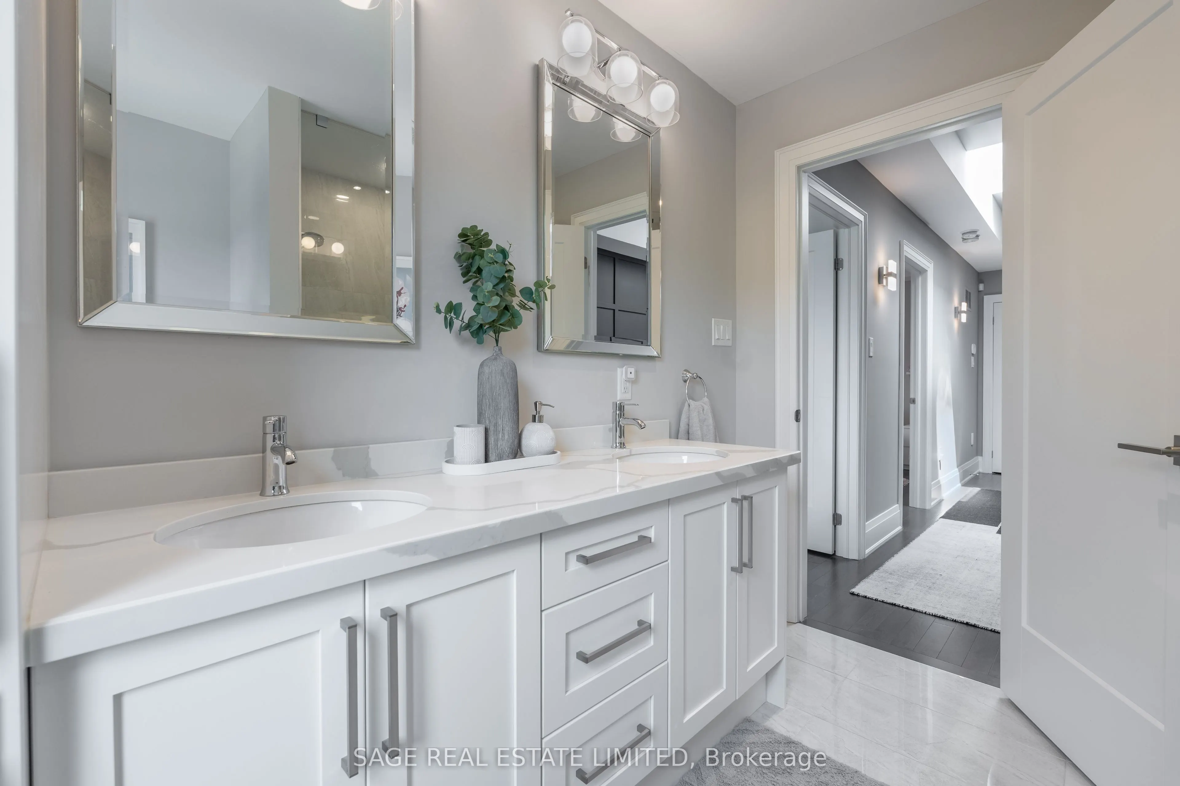 81B Seventeenth Street