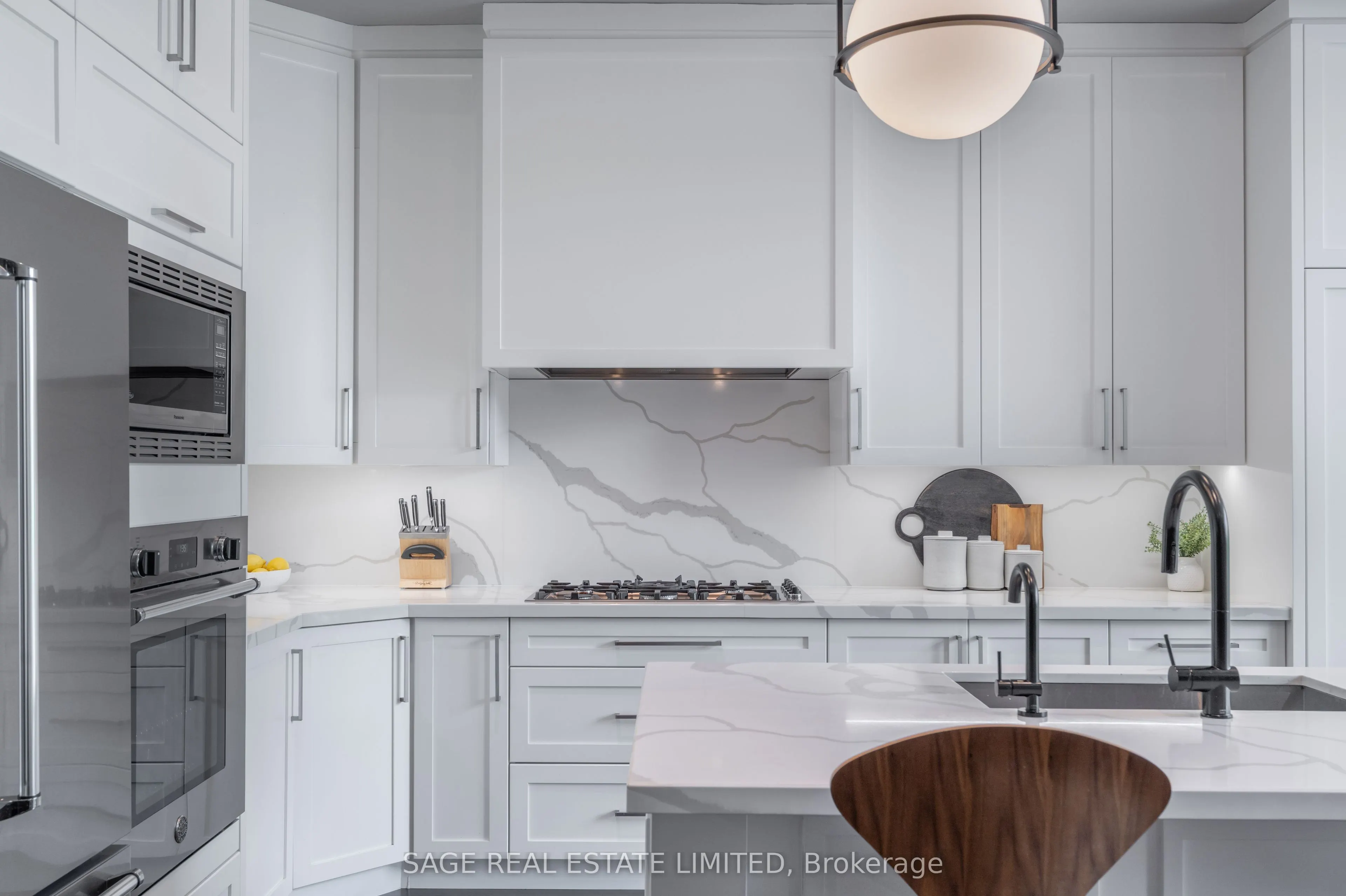 81B Seventeenth Street