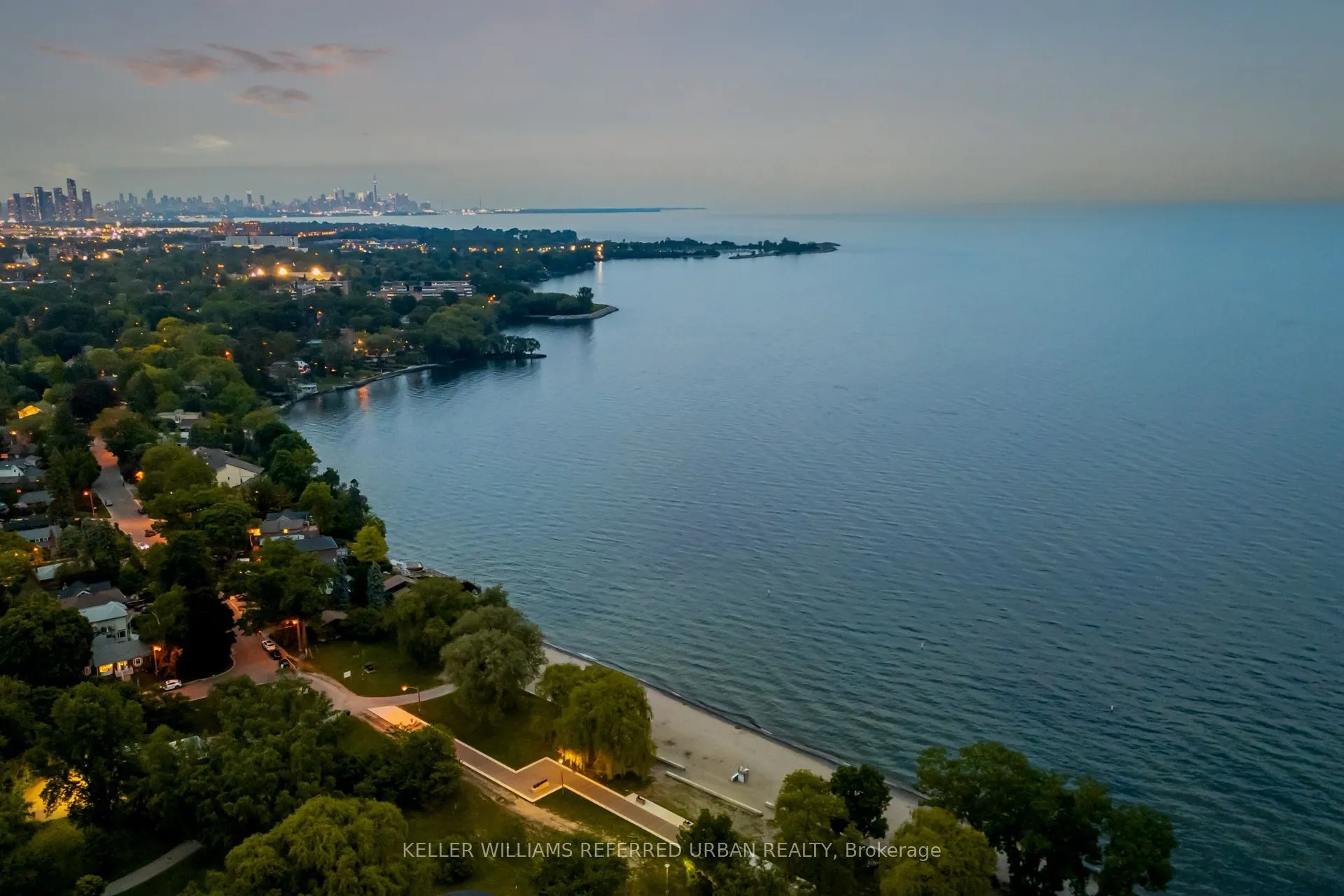 399 Lake Promenade
