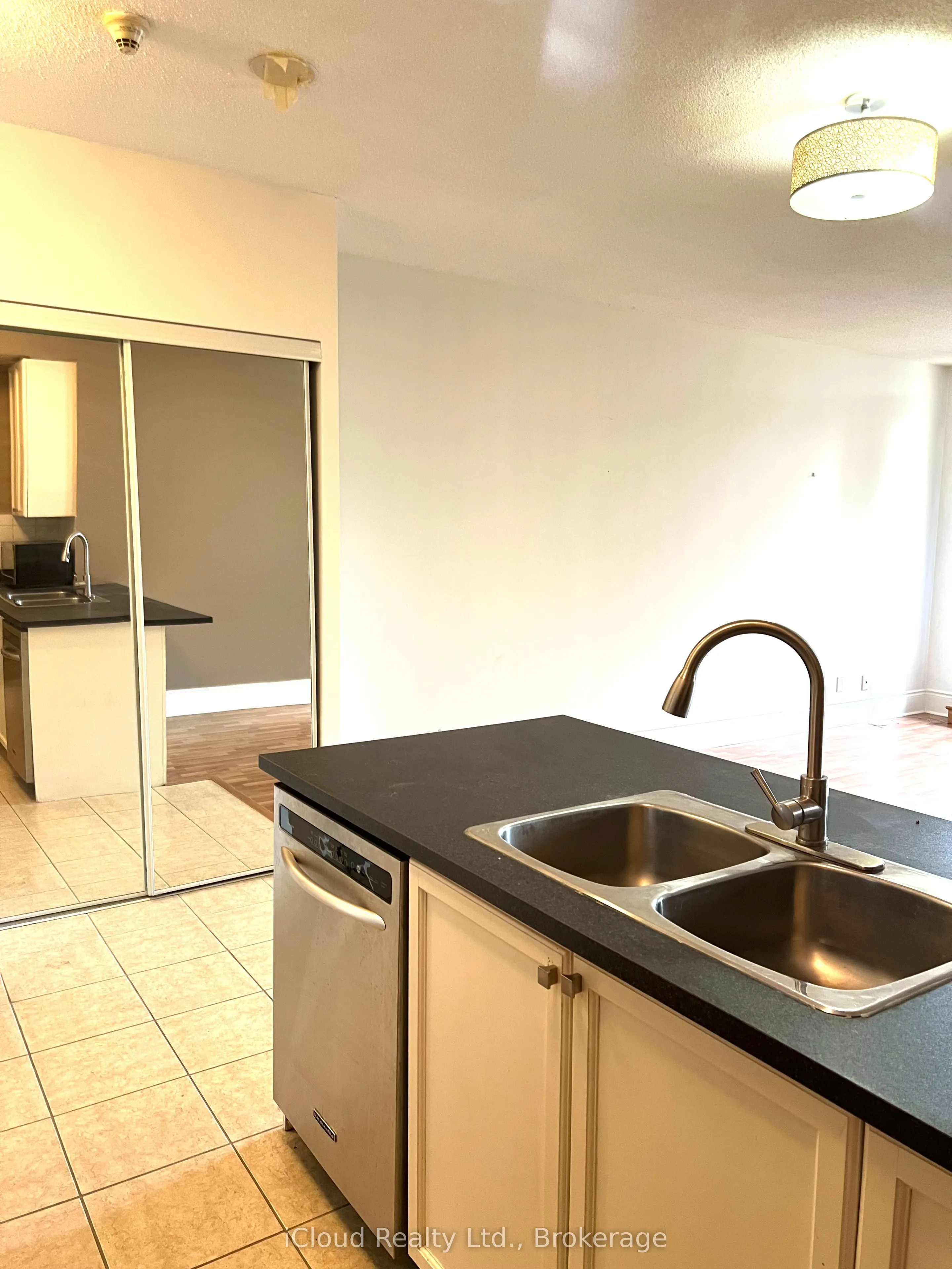 3888 Duke of York Boulevard, #236