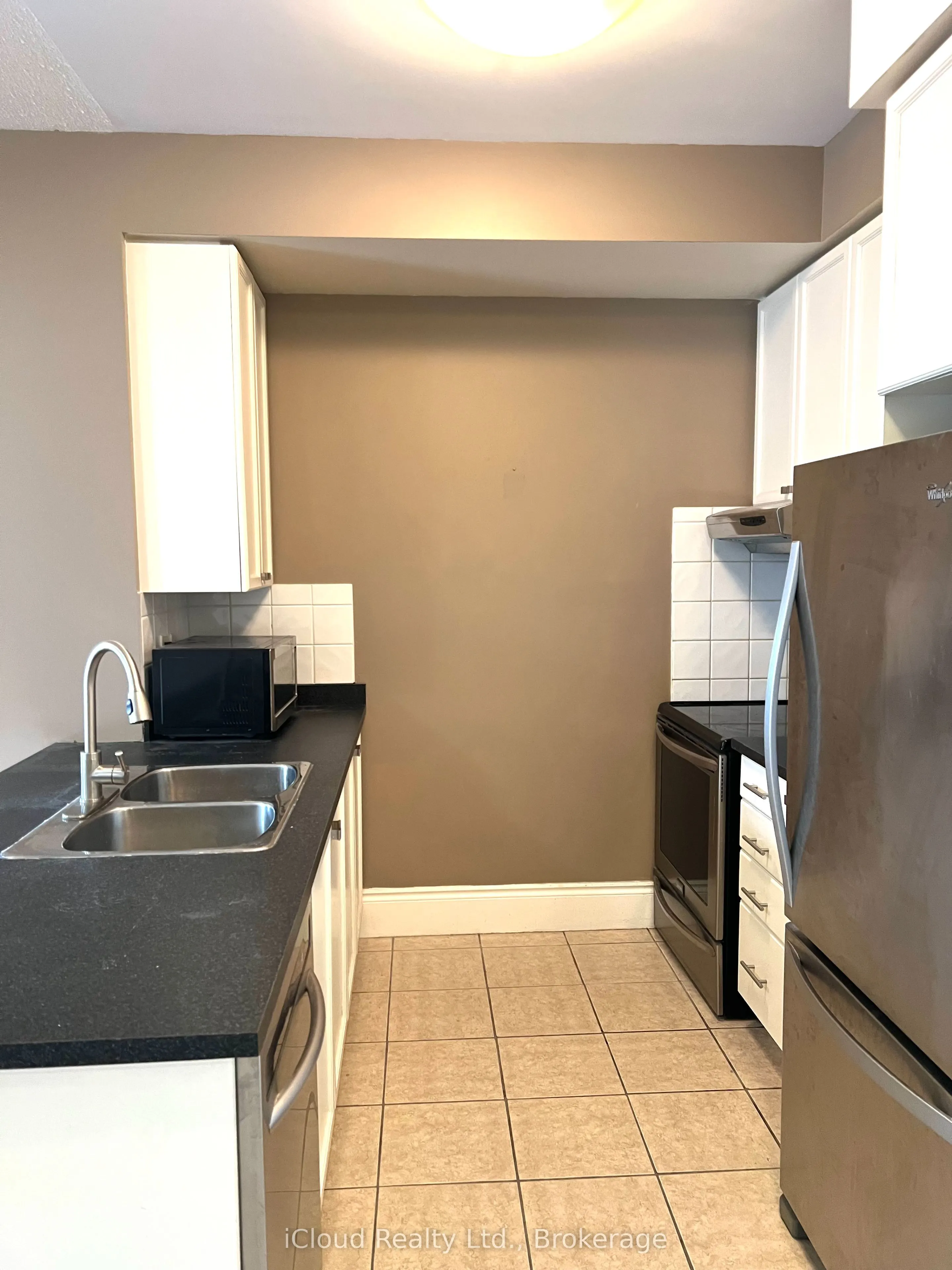 3888 Duke of York Boulevard, #236
