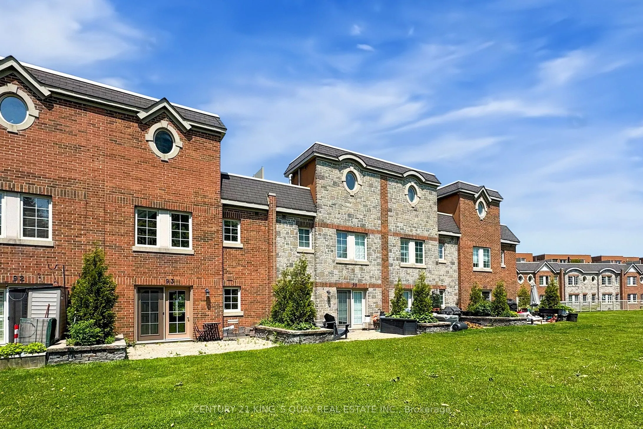 9 Windermere Avenue, #T93