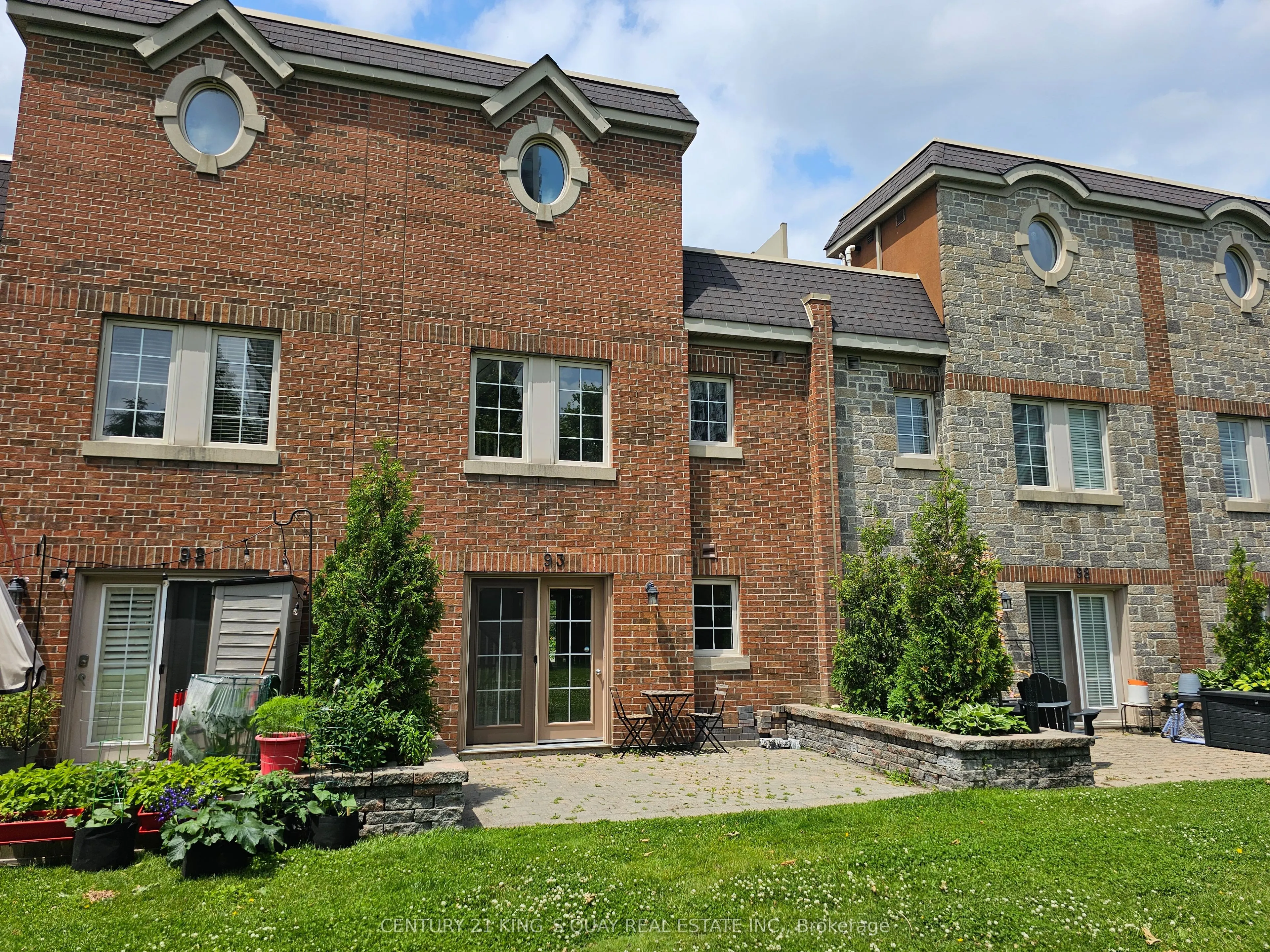 9 Windermere Avenue, #T93