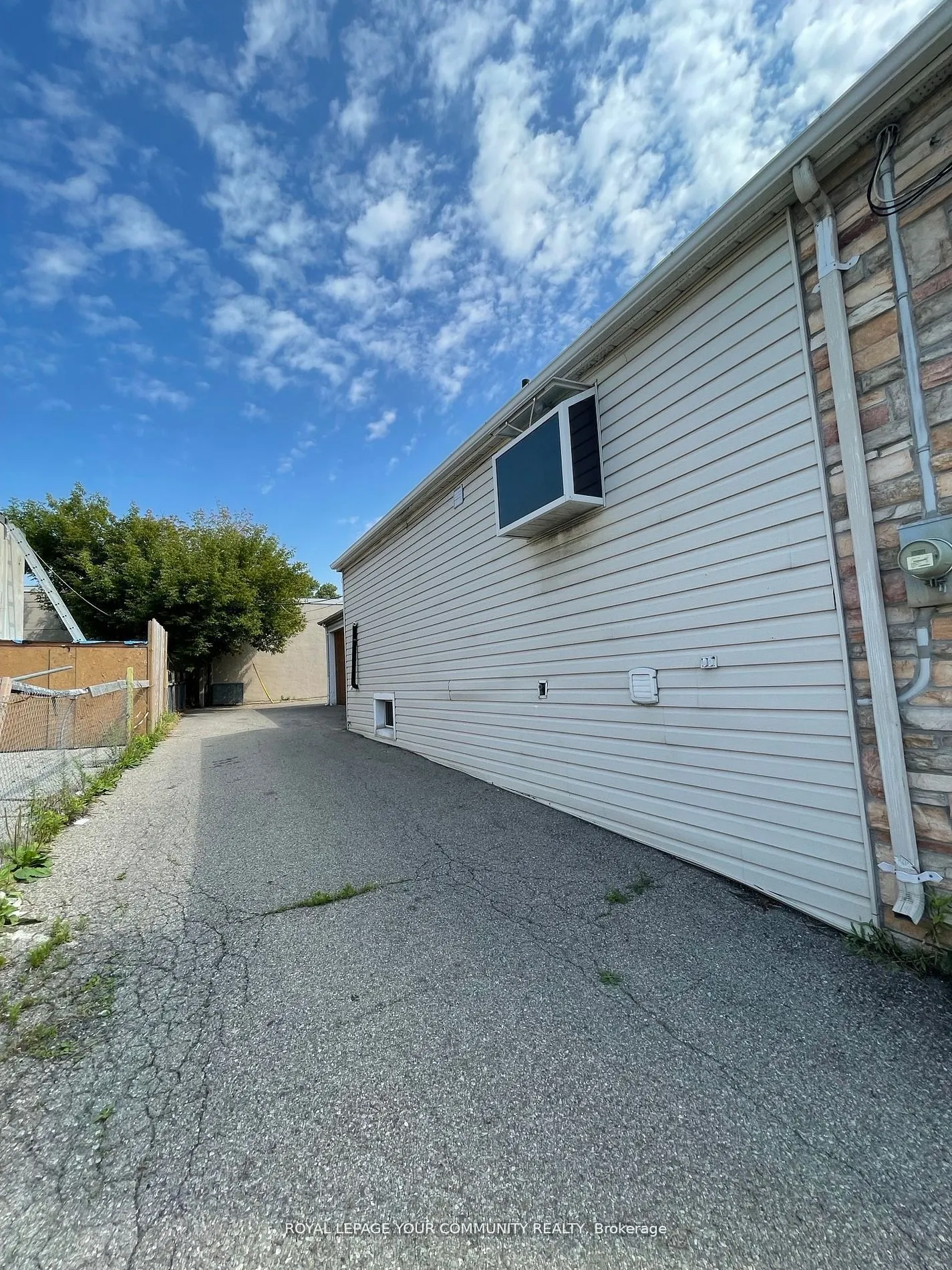 1874 Wilson Avenue