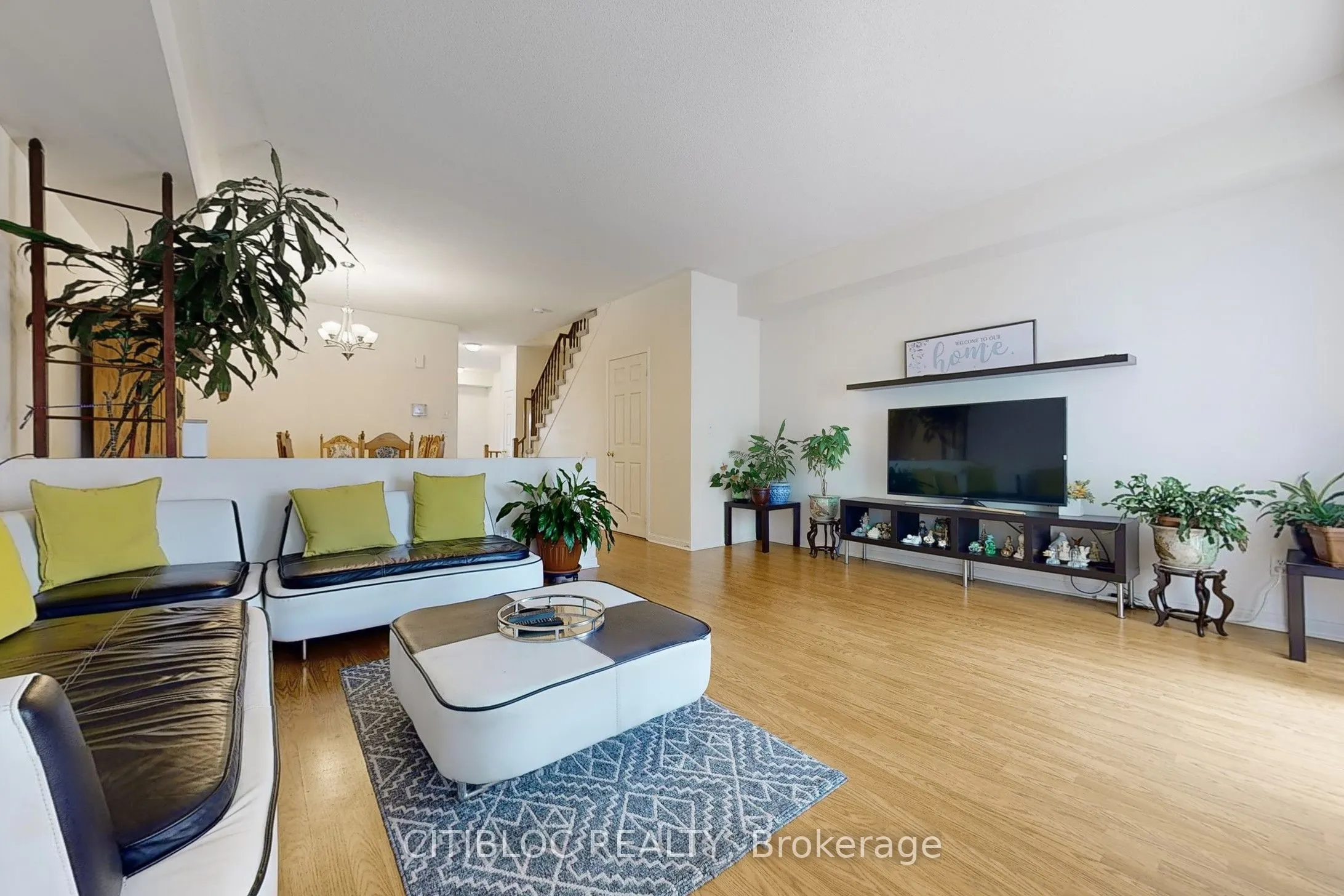 3029 Finch Avenue W #13