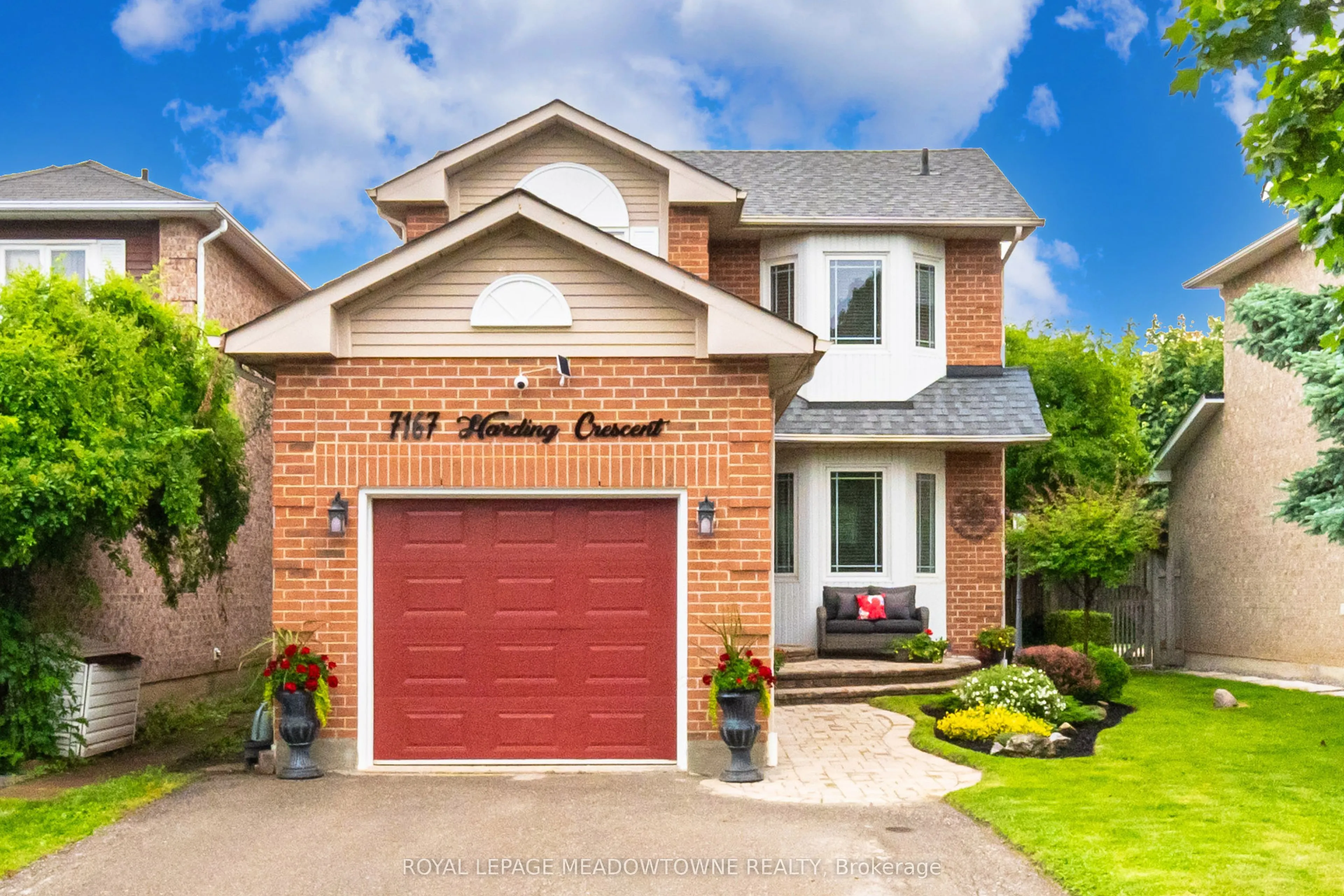 7167 Harding Crescent