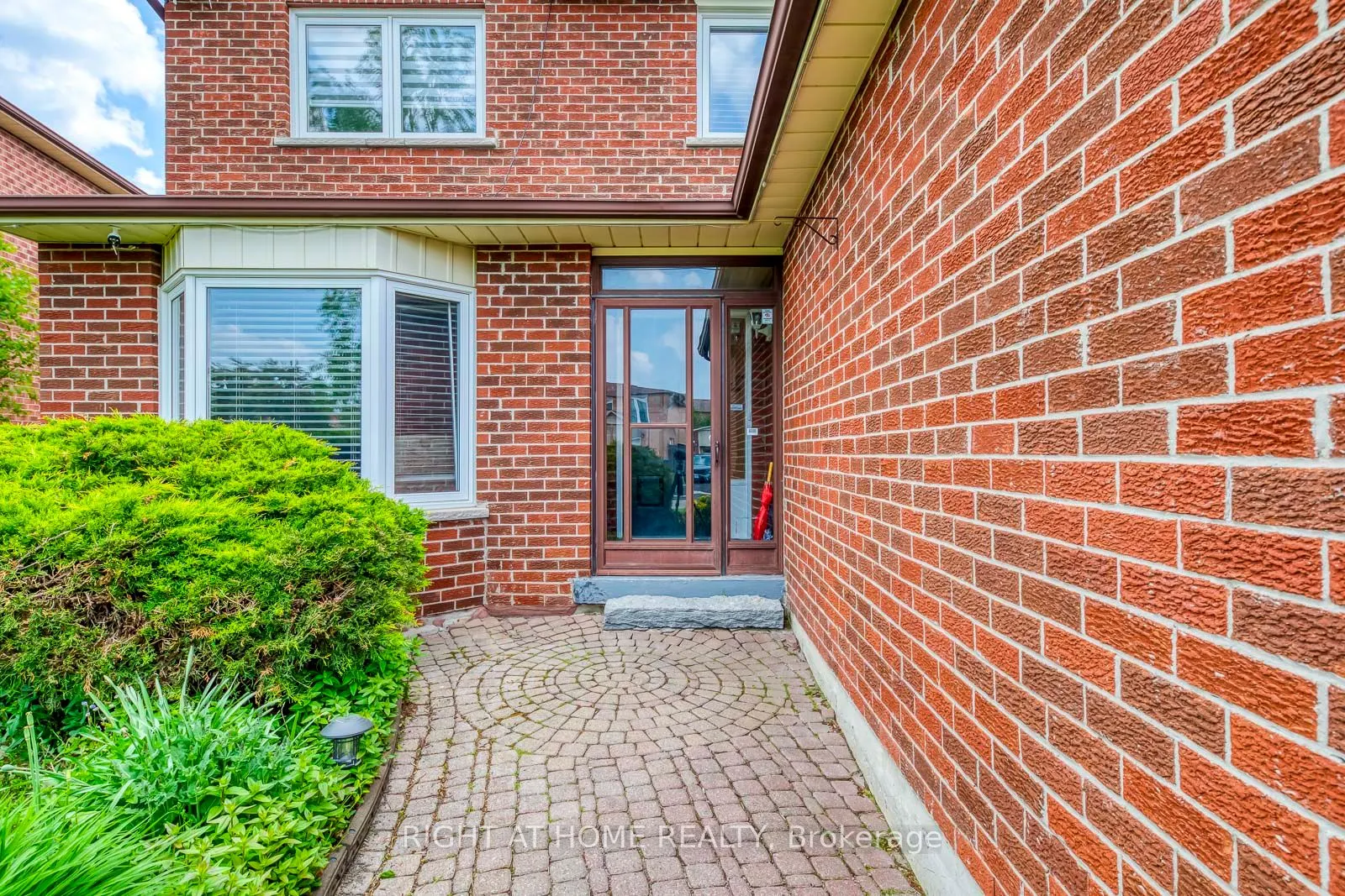 70 De Rose Avenue
