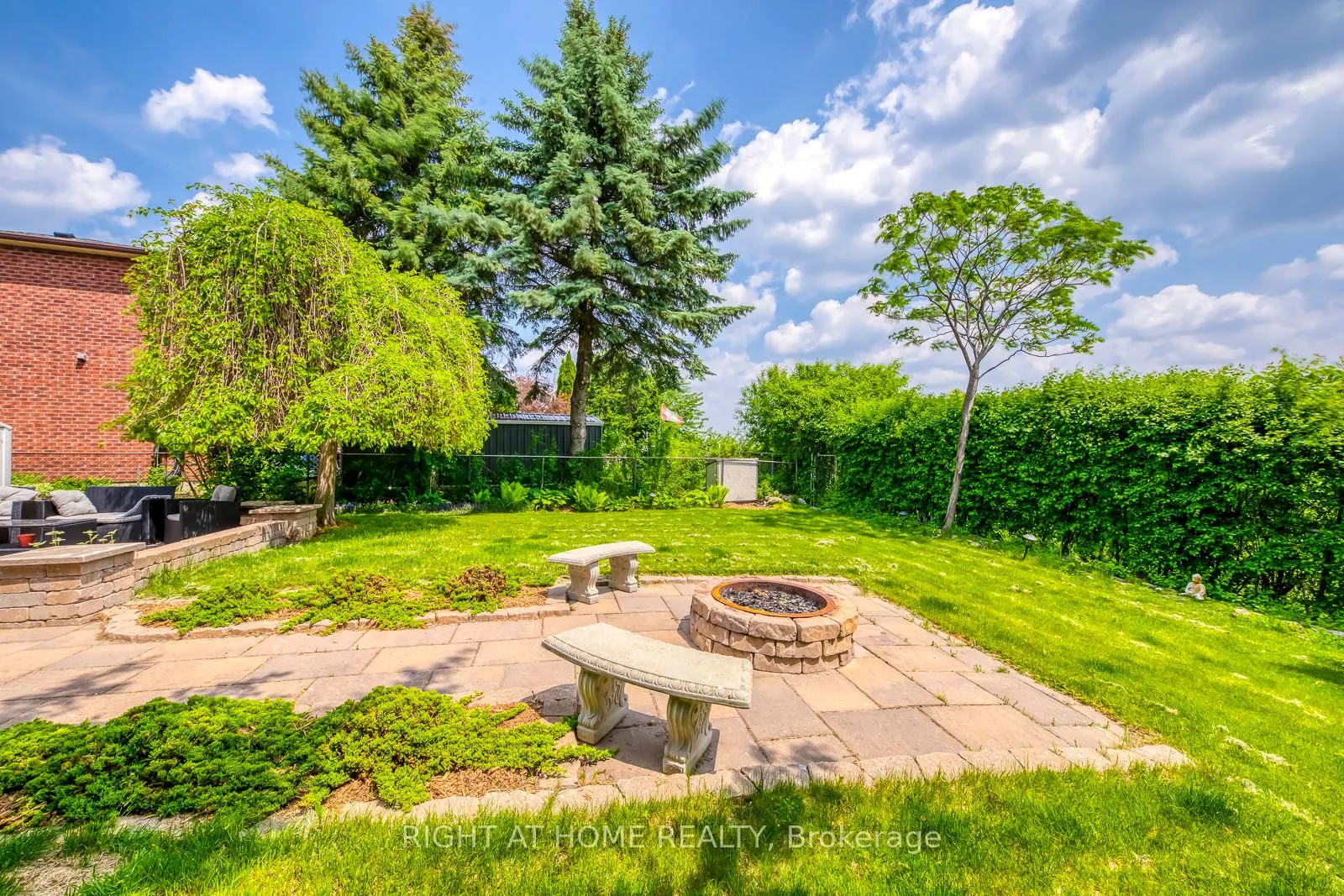 70 De Rose Avenue