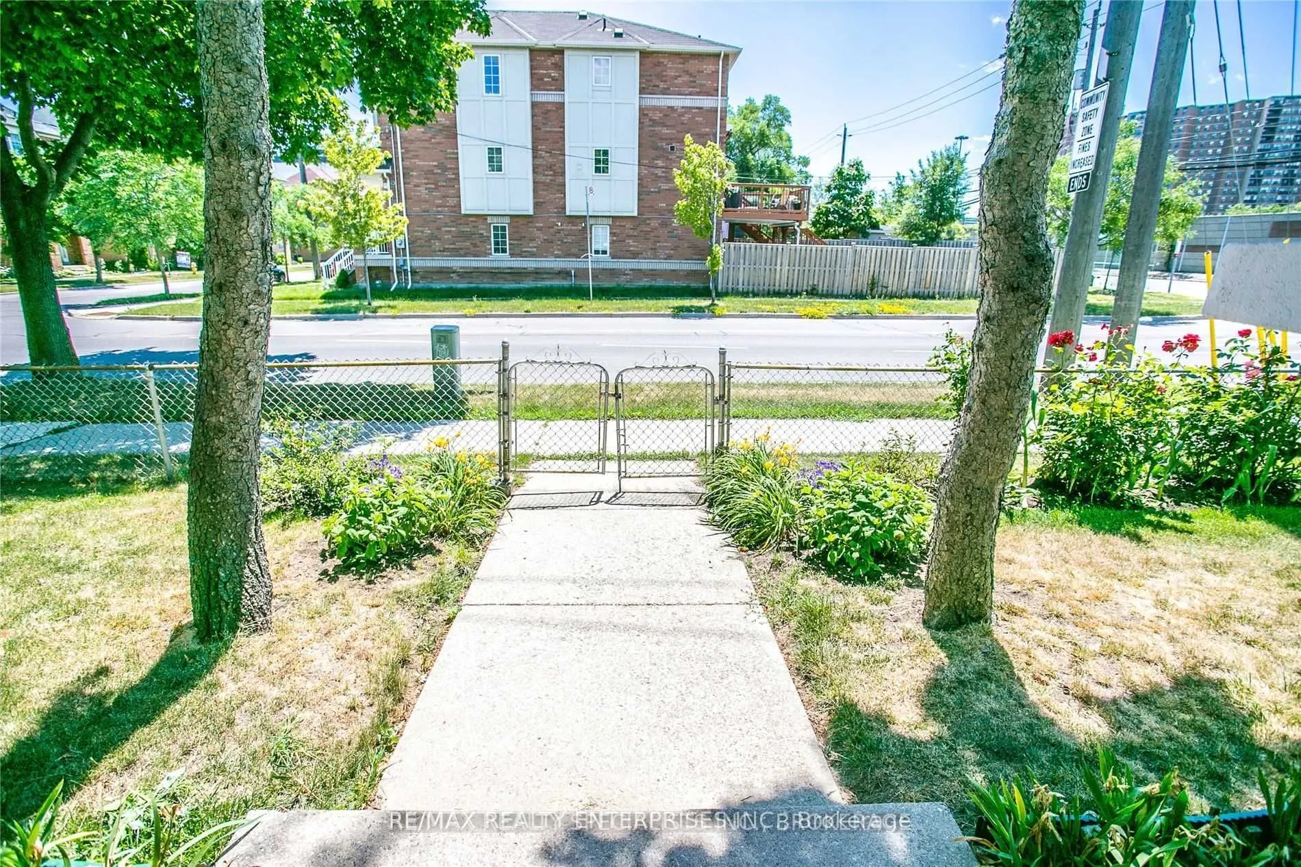 54 Rabbit Lane