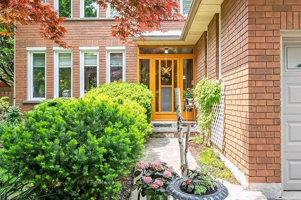 1151 Manor Road