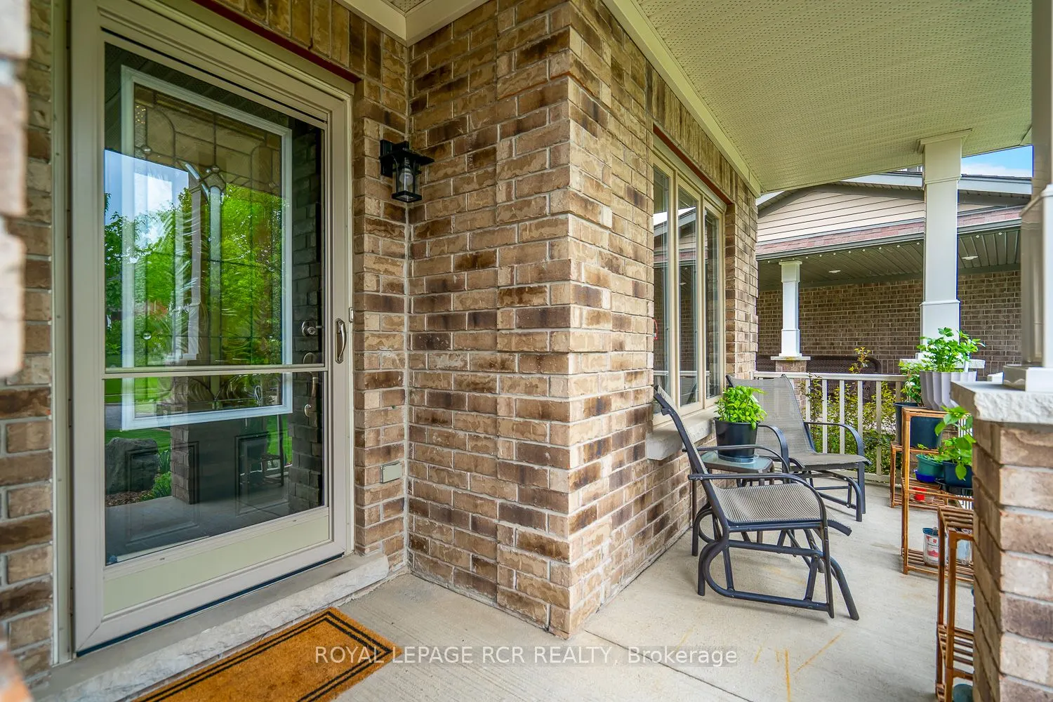39 Dinnick Crescent