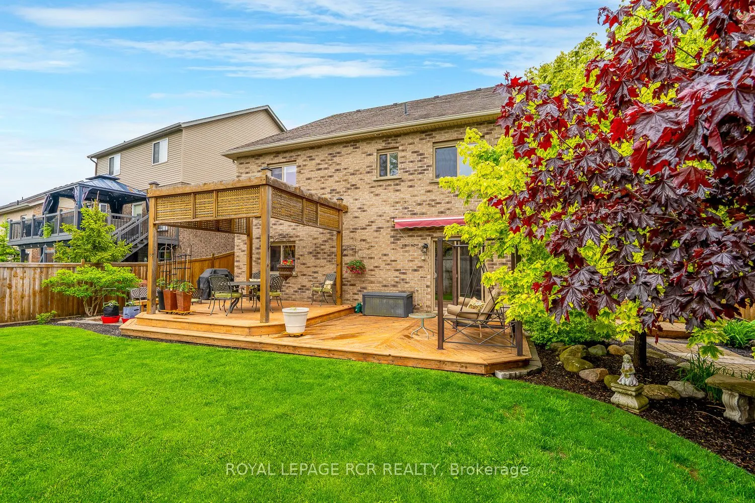 39 Dinnick Crescent