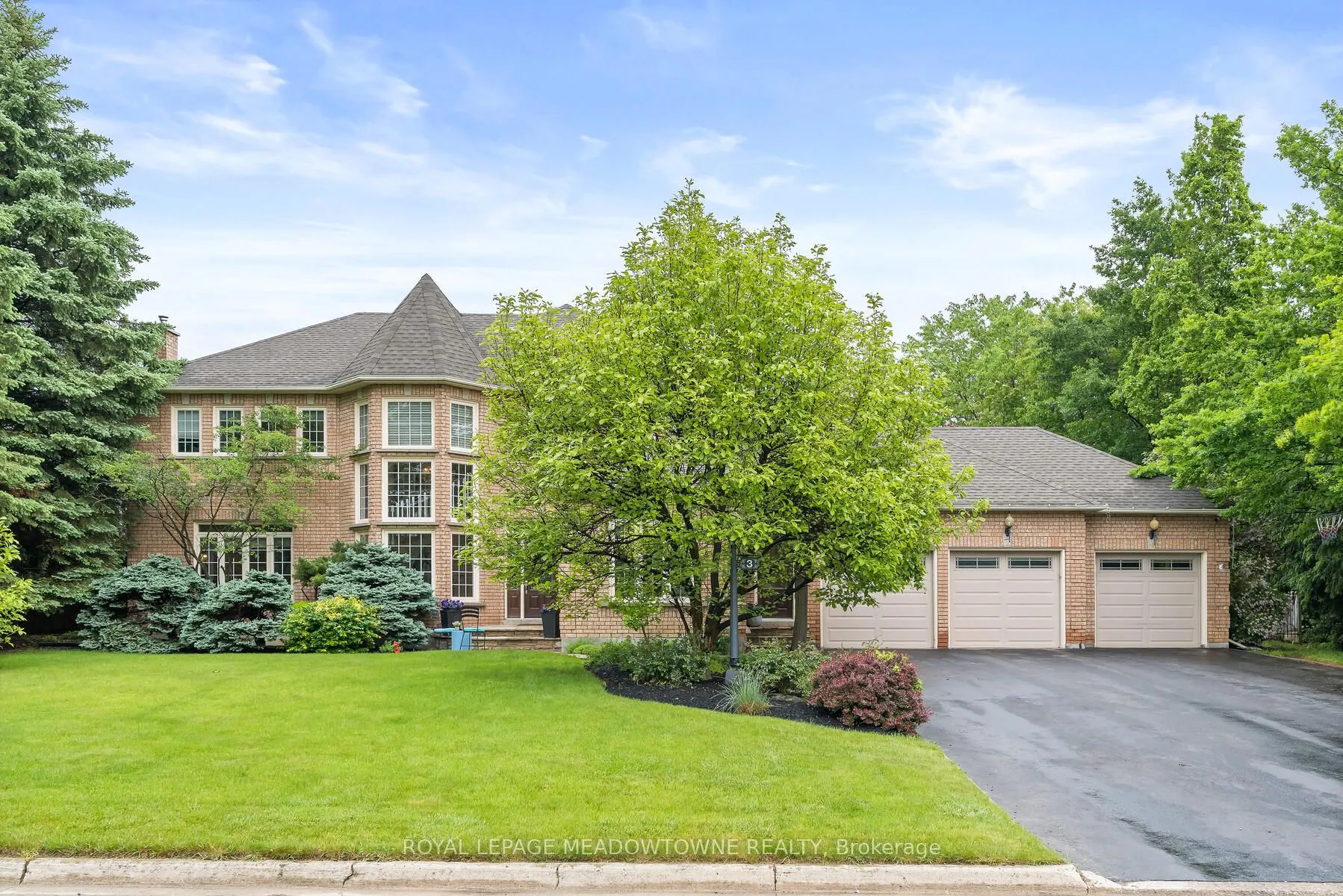 3 Thomas Court