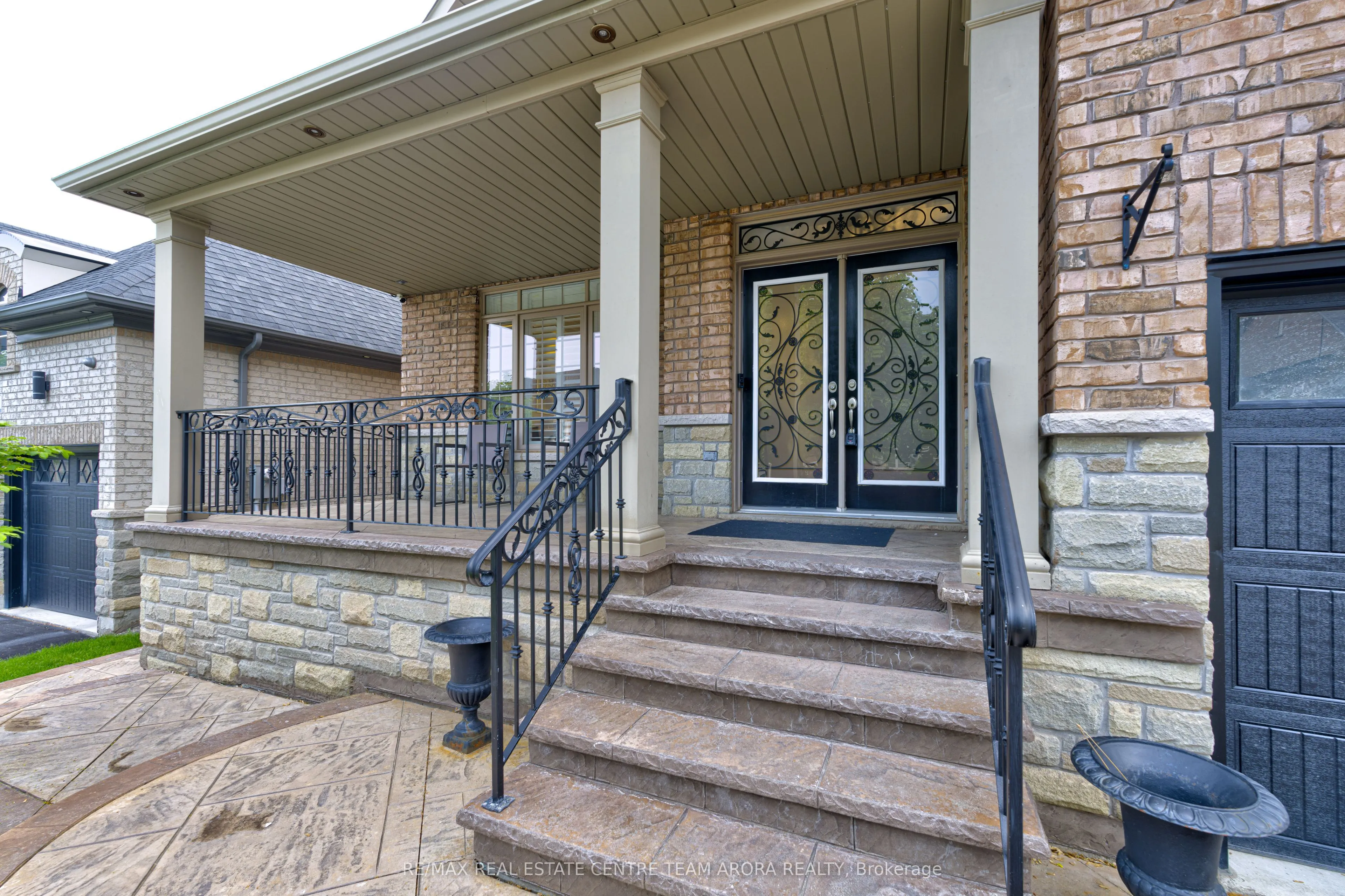 8 Haywood Drive