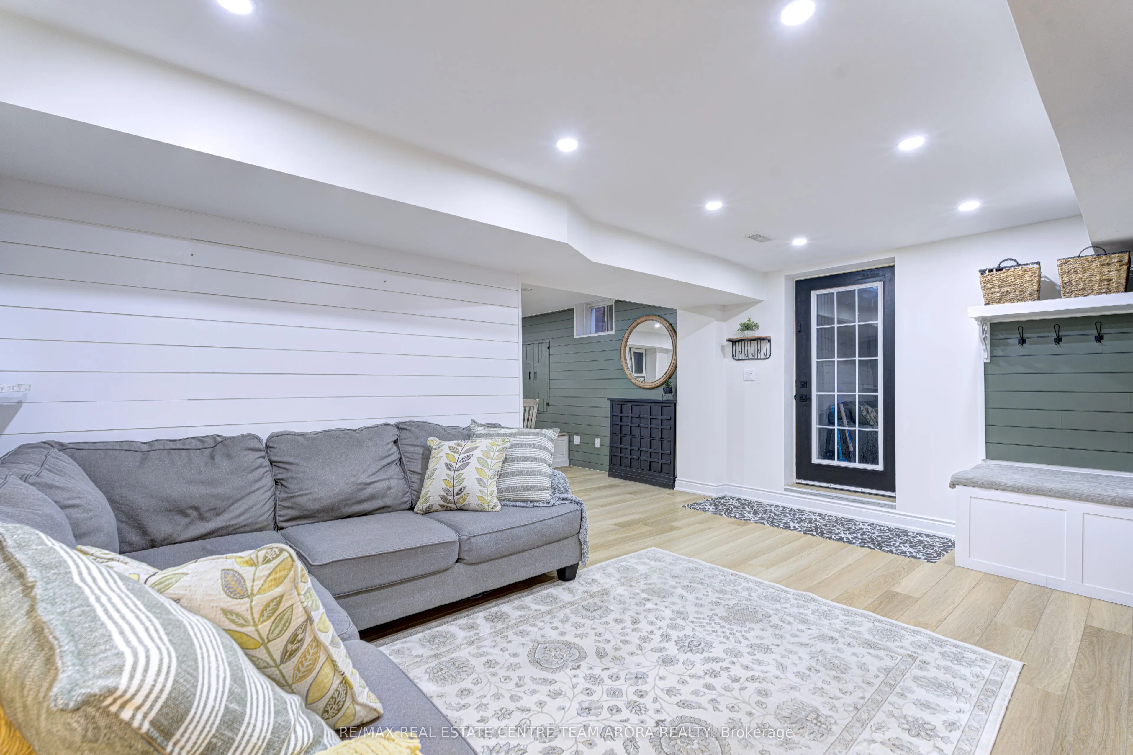 8 Haywood Drive