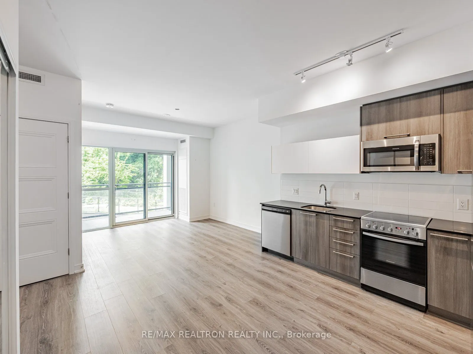 25 Neighbourhood Lane, #205