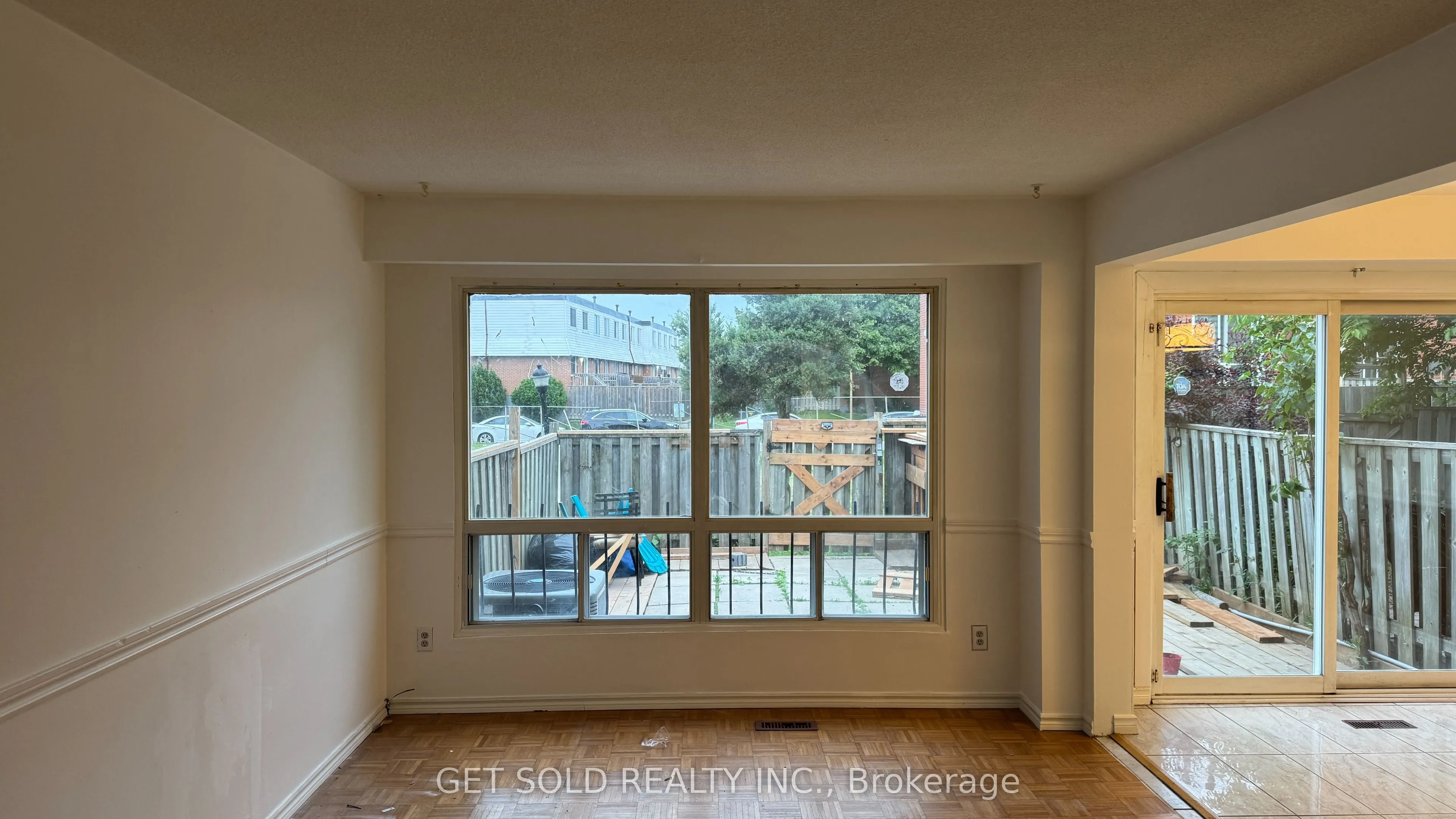 7560 Goreway Drive, #30