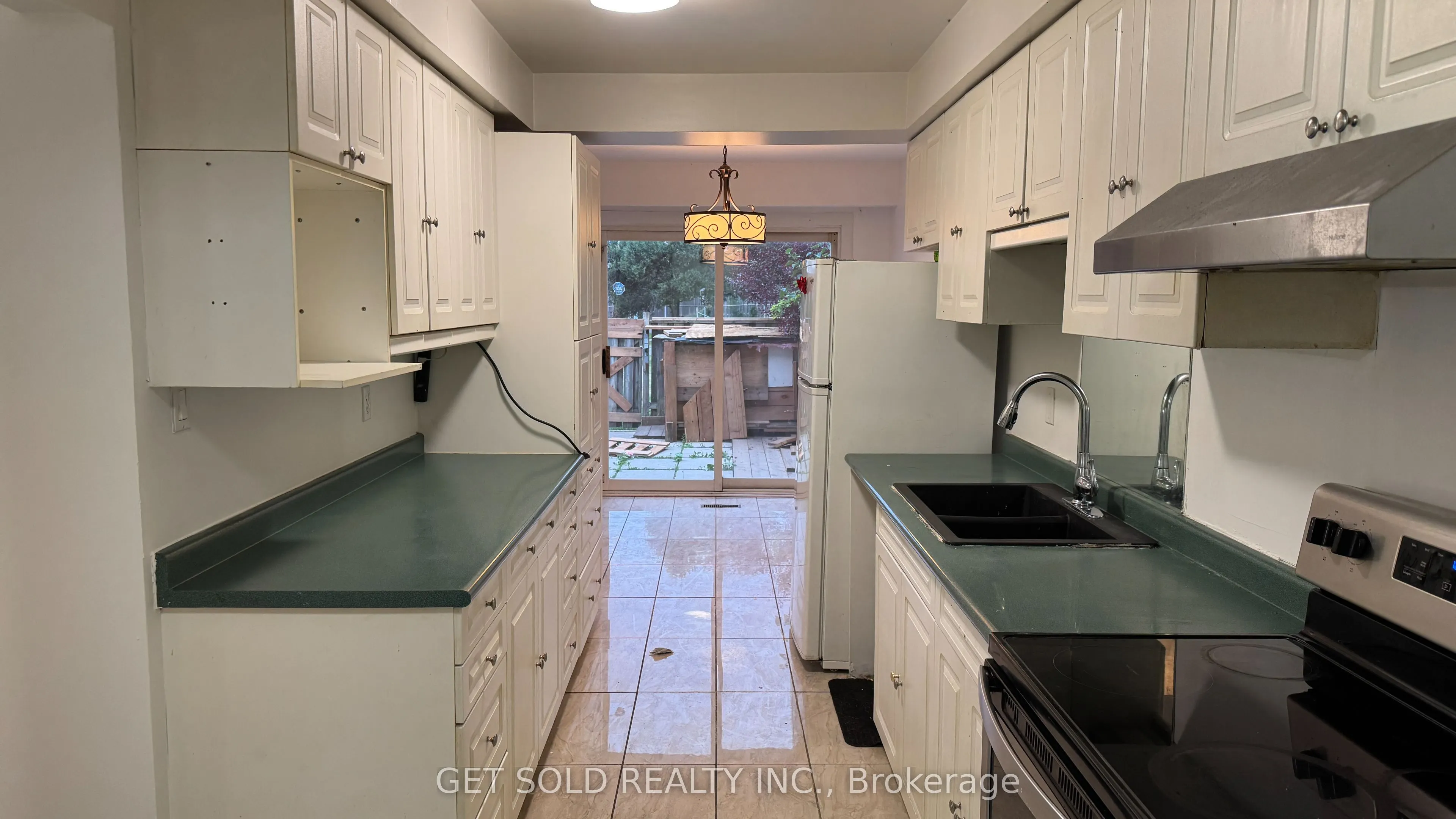 7560 Goreway Drive, #30