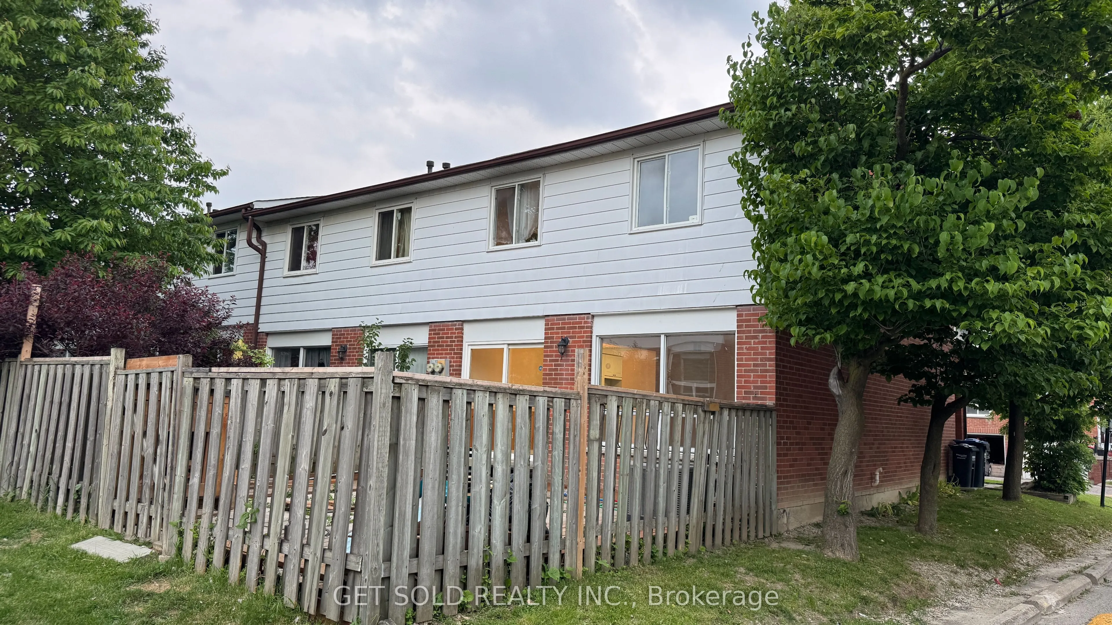 7560 Goreway Drive, #30