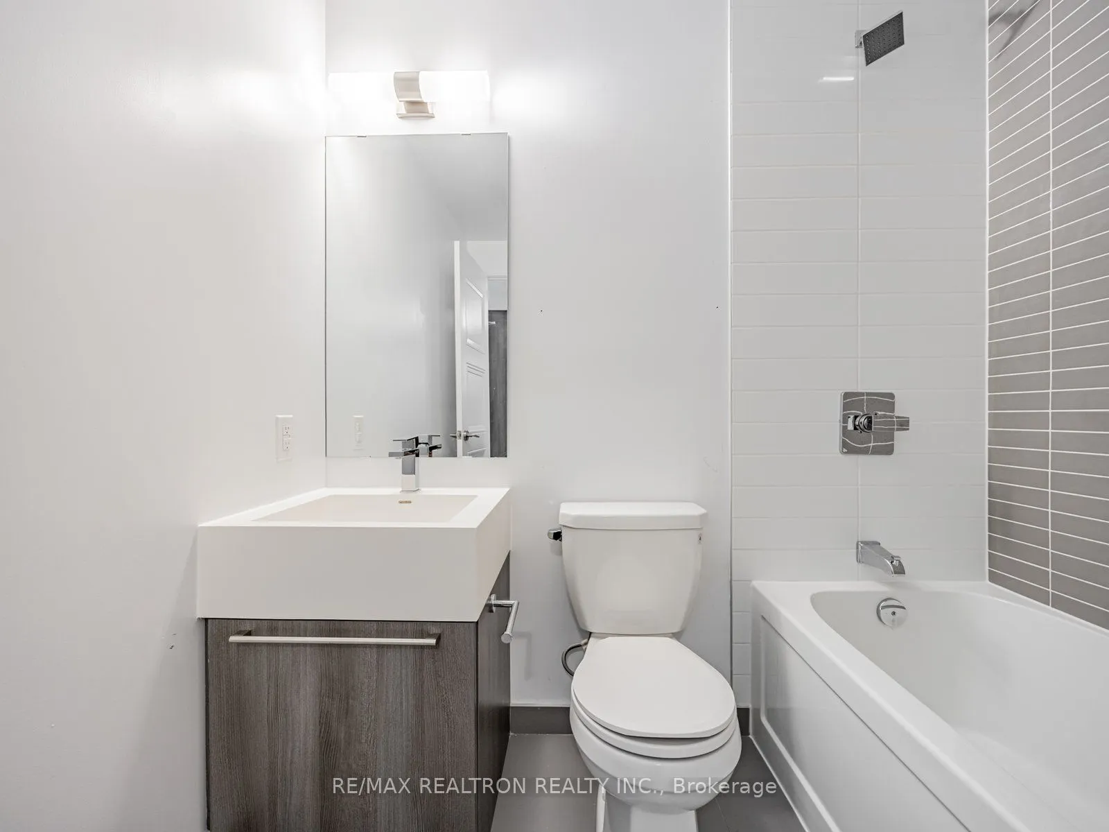 25 Neighbourhood Lane, #205