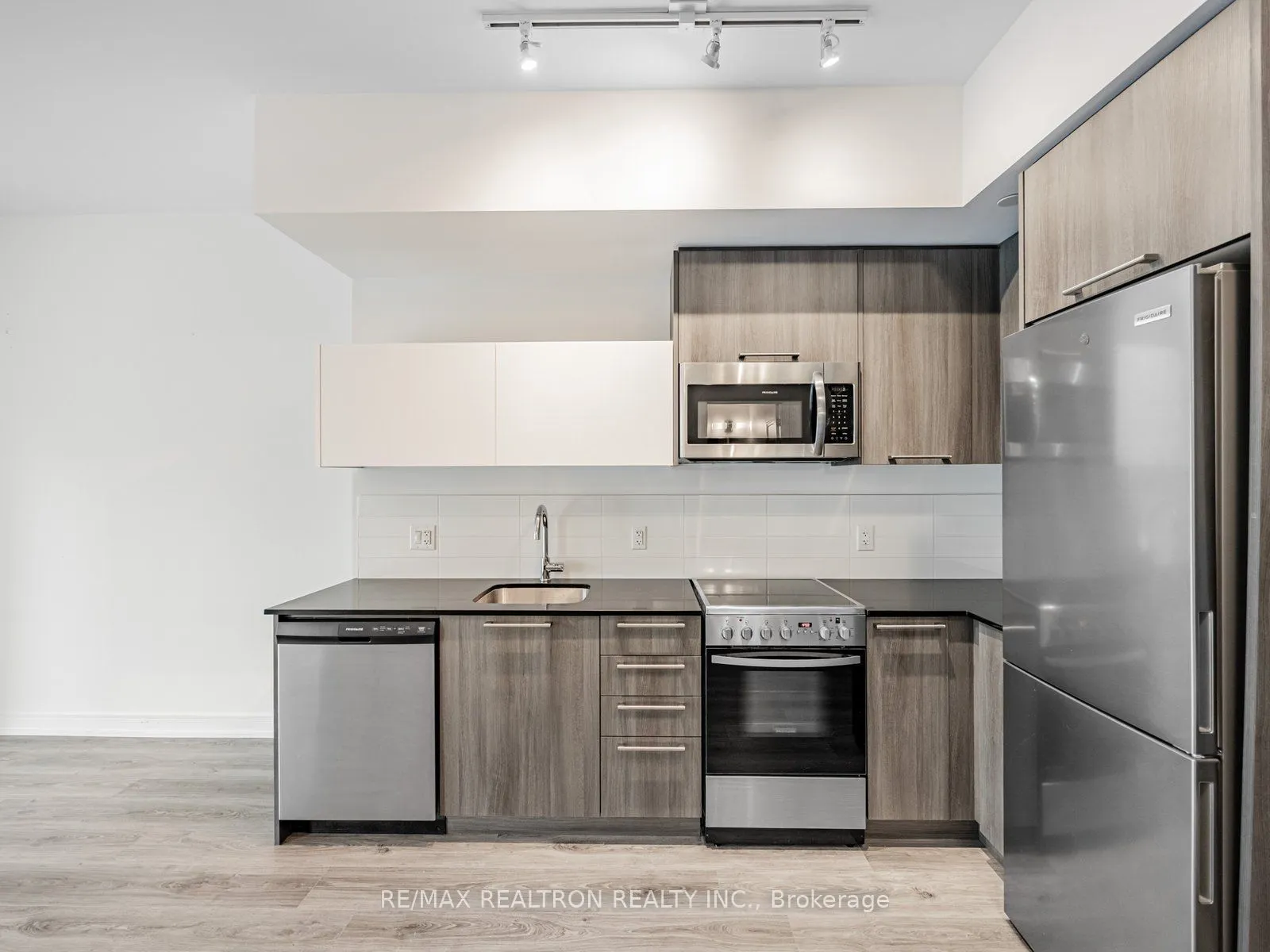25 Neighbourhood Lane, #205